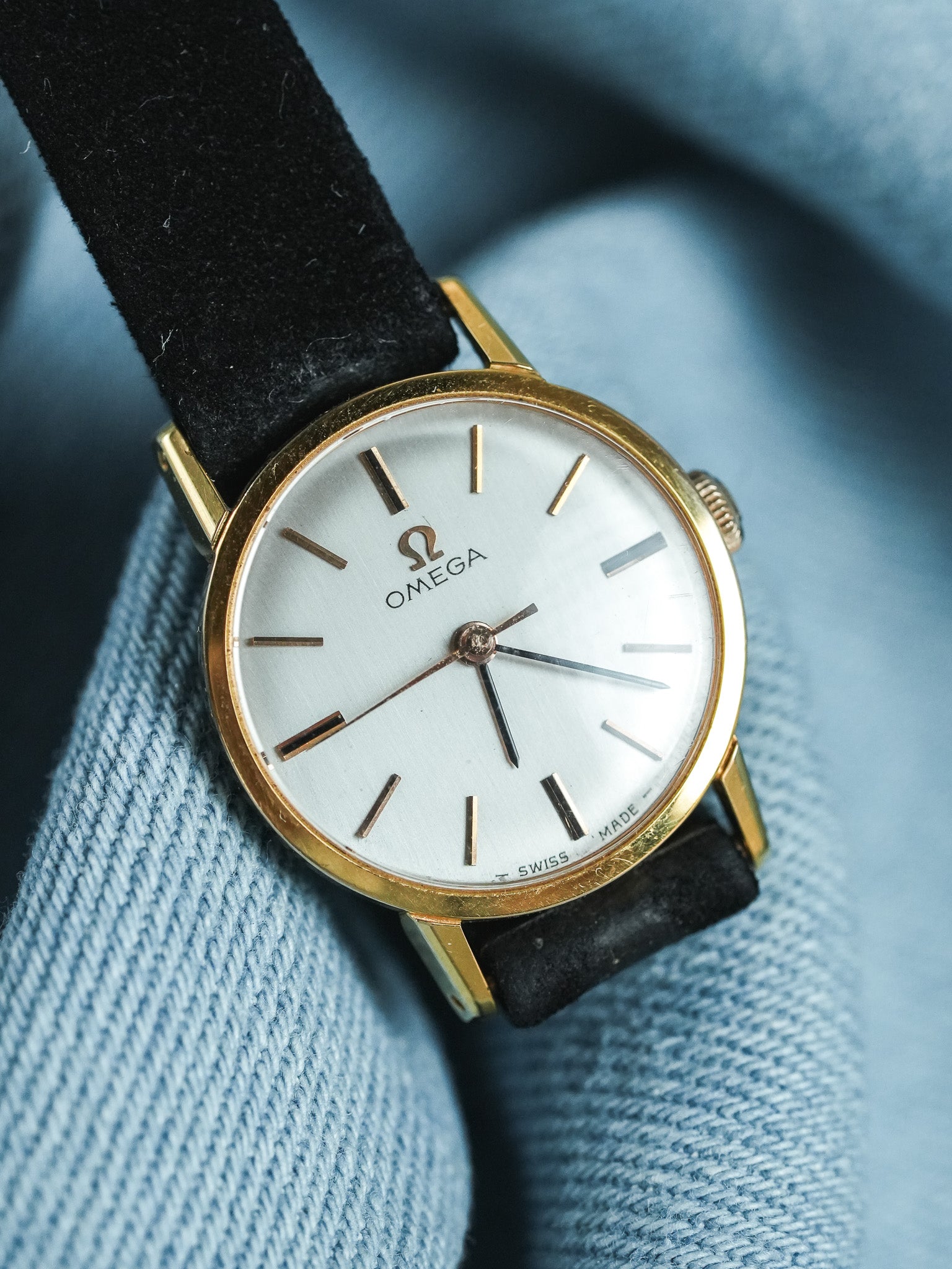 Omega - 541.003 Mini Montre habillée index Or rose Onyx - 1966 - Atelier Victor - Vintage Shop