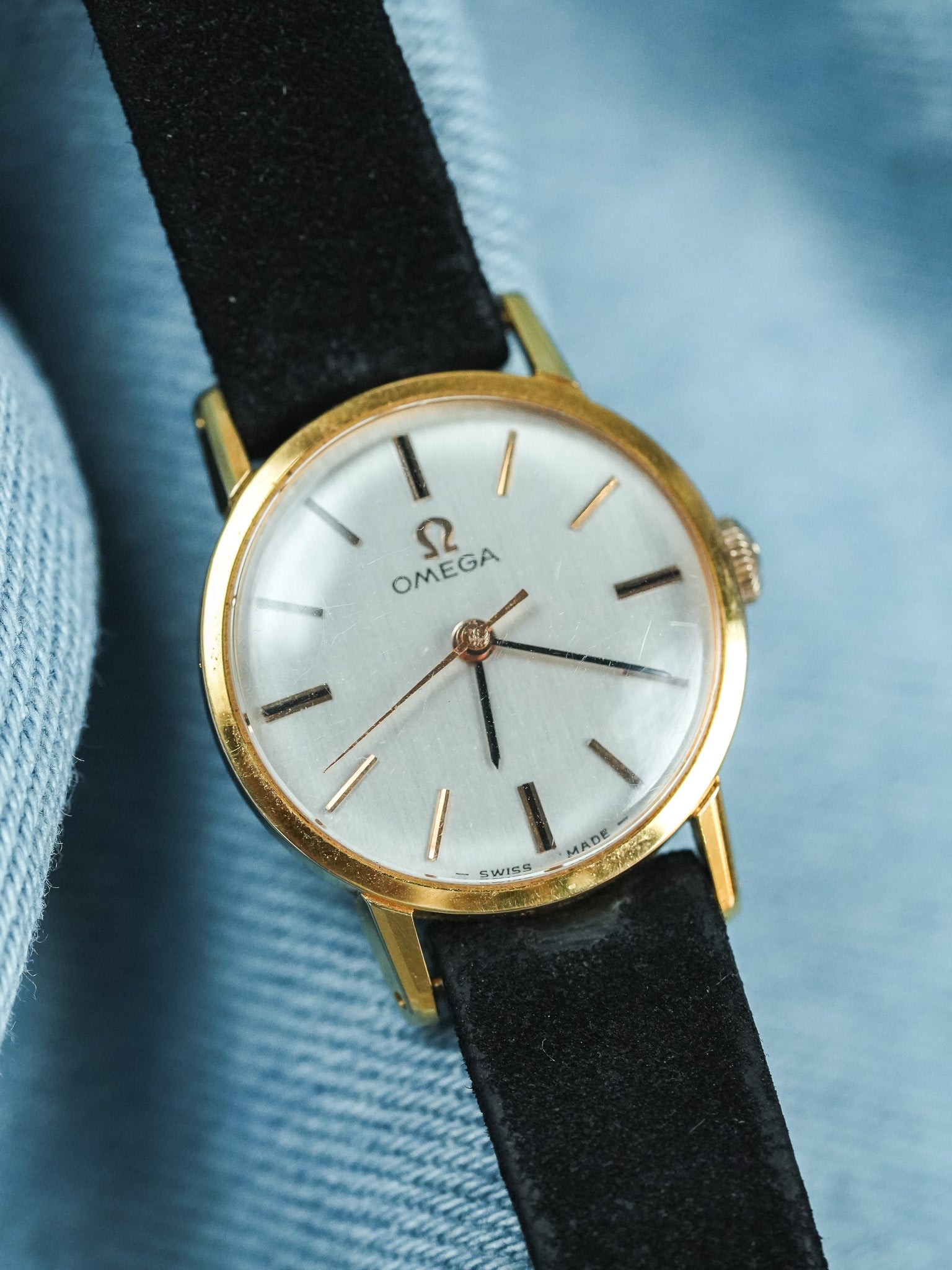 Omega - 541.003 Mini Montre habillée index Or rose Onyx - 1966 - Atelier Victor - Vintage Shop