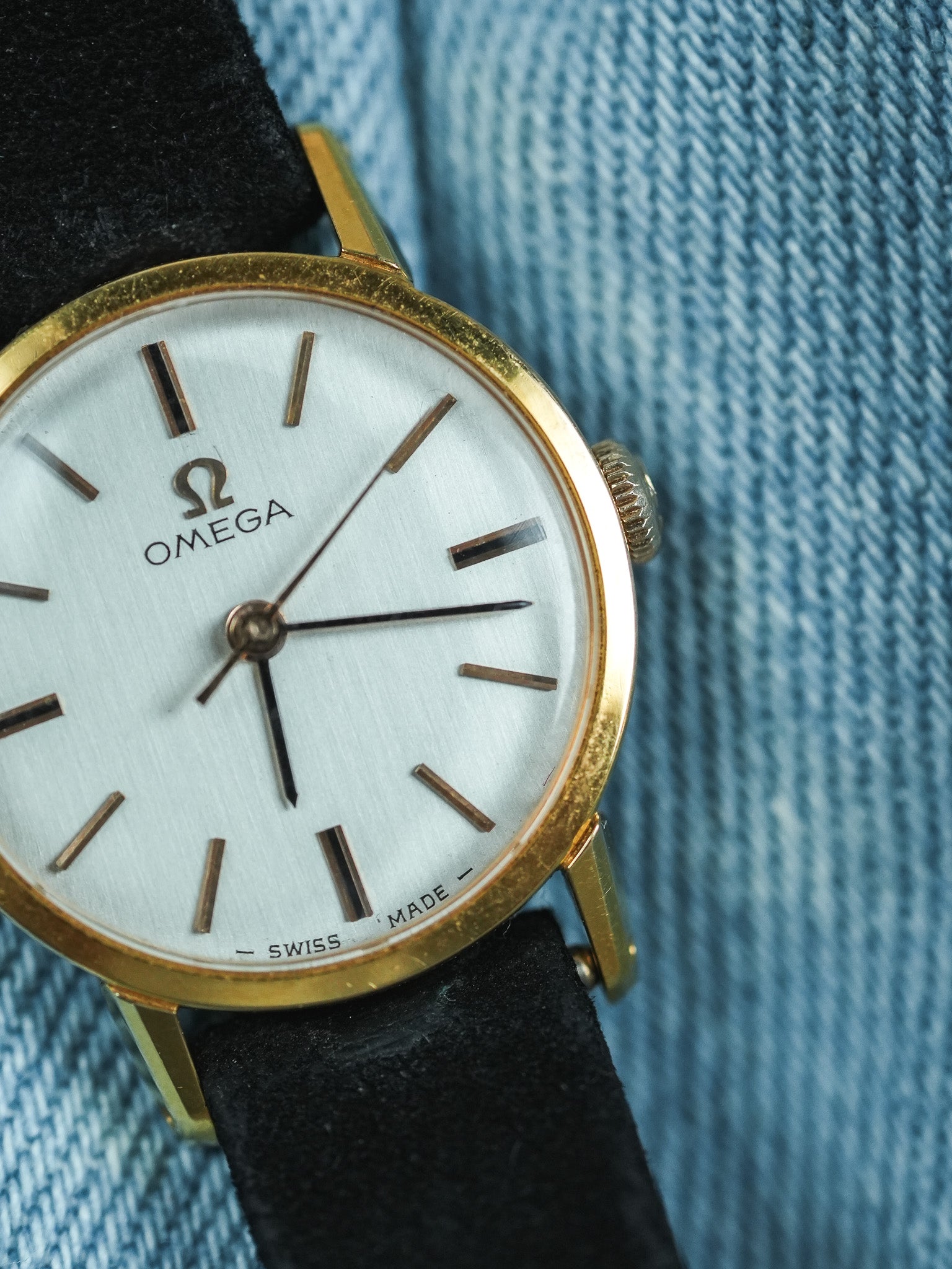 Omega - 541.003 Mini Montre habillée index Or rose Onyx - 1966 - Atelier Victor - Vintage Shop