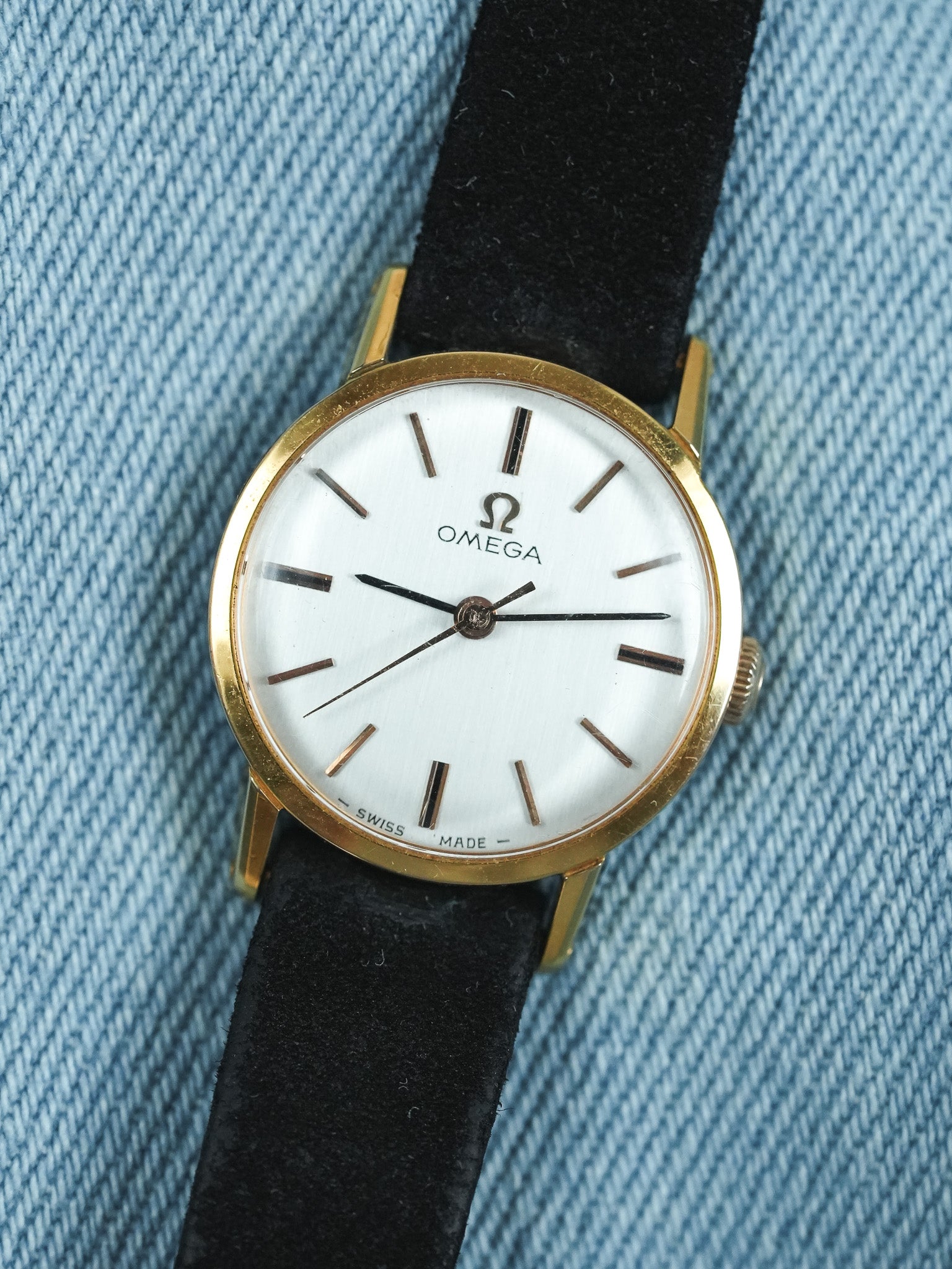 Omega - 541.003 Mini Montre habillée index Or rose Onyx - 1966 - Atelier Victor - Vintage Shop