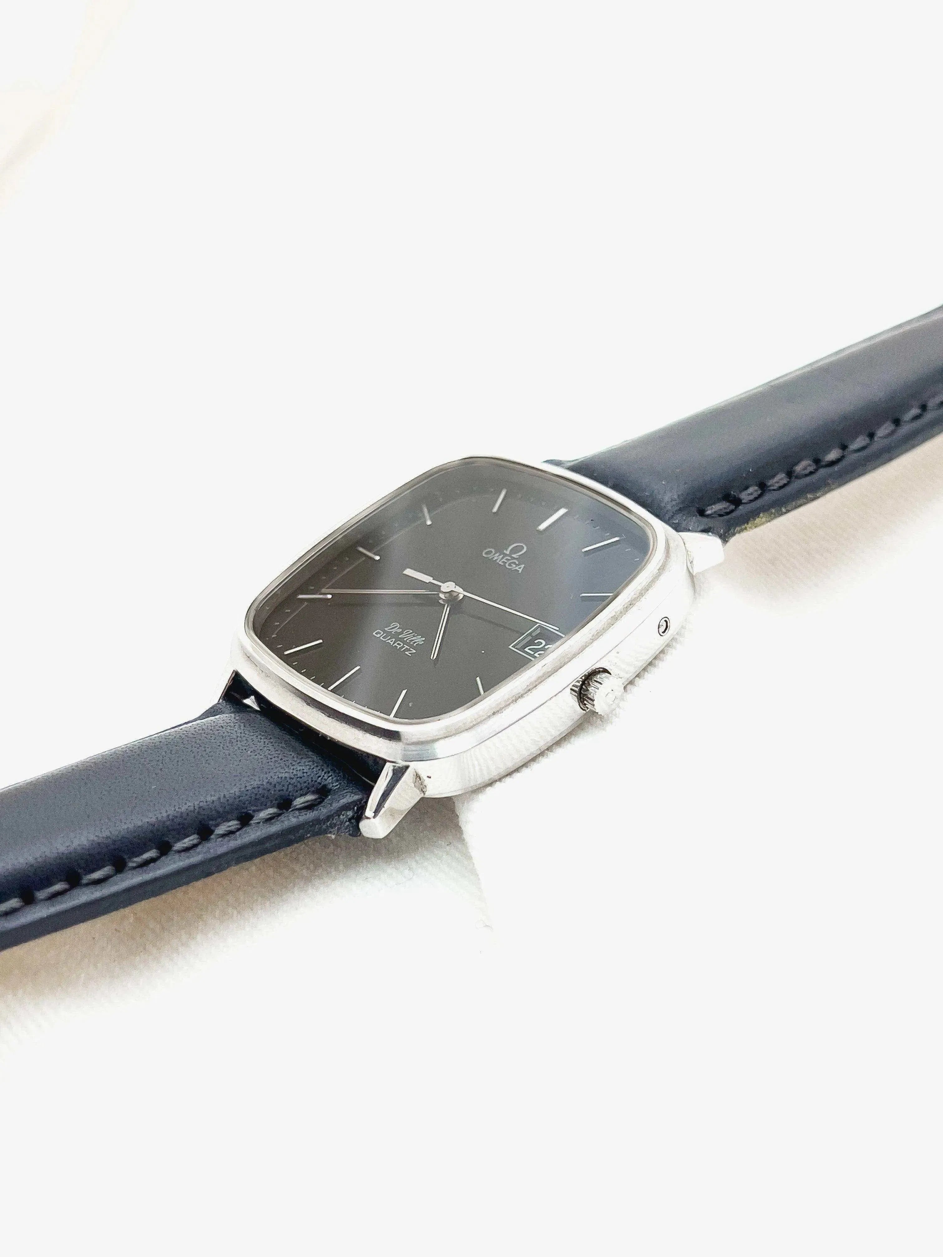 Omega - Cadran noir date - 1979 - Atelier Victor