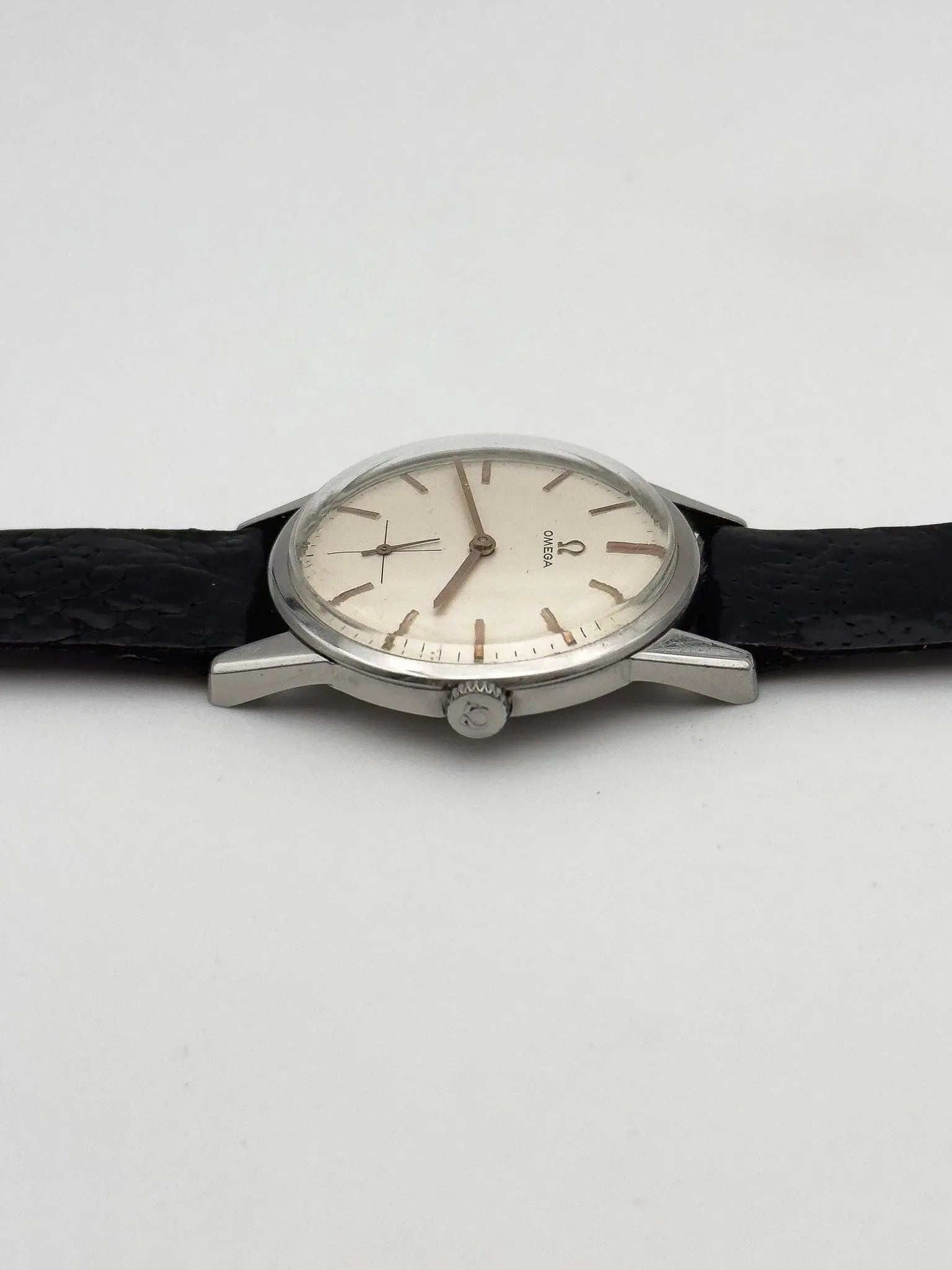 Omega - Calatrava Rose Gold Hands - 1962 - Atelier Victor Paris - Vintage Watch Shop Dubai