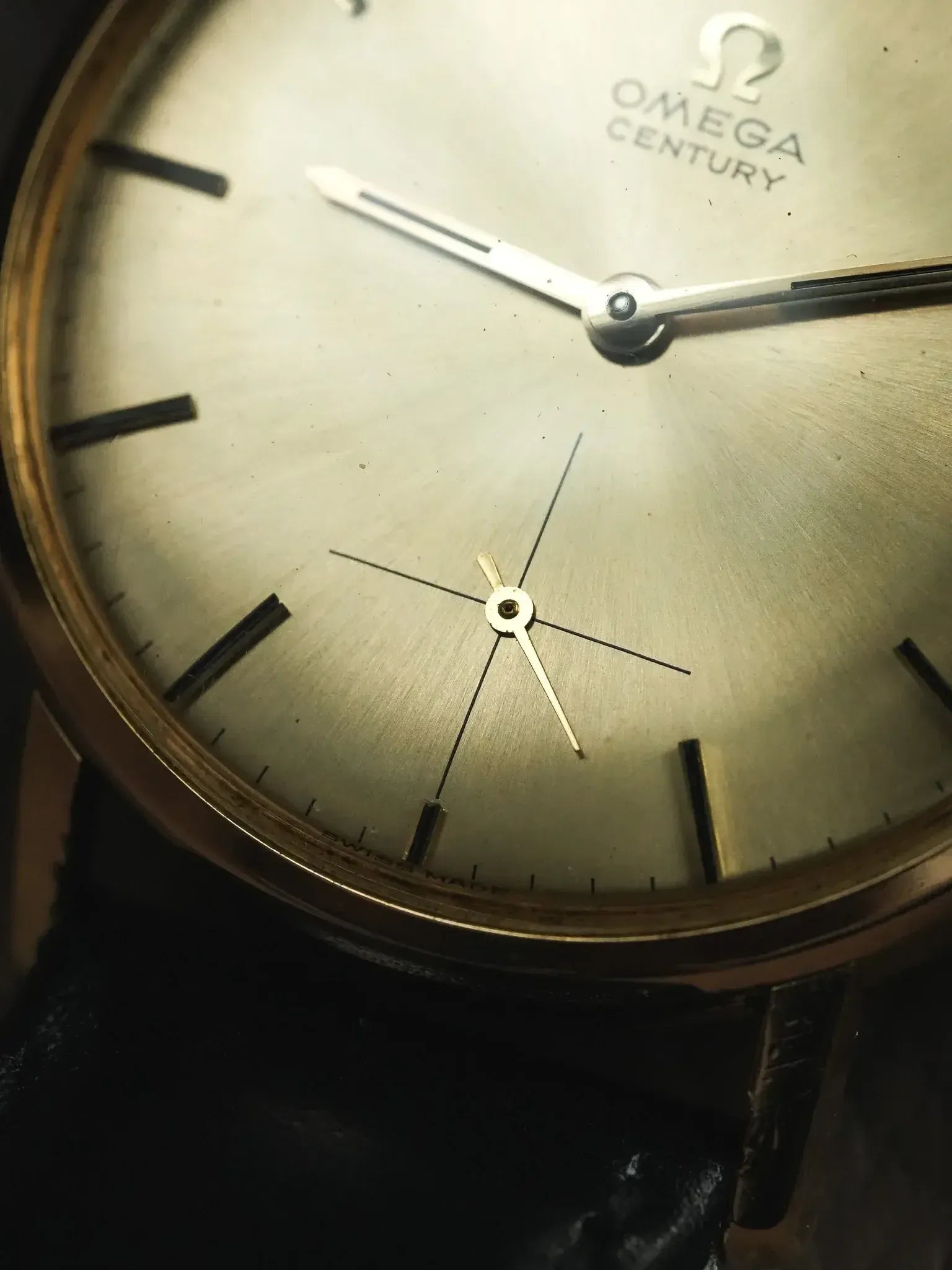 Omega - Century 121.014 Or 18k Boitier et cadran - 1964 - Atelier Victor