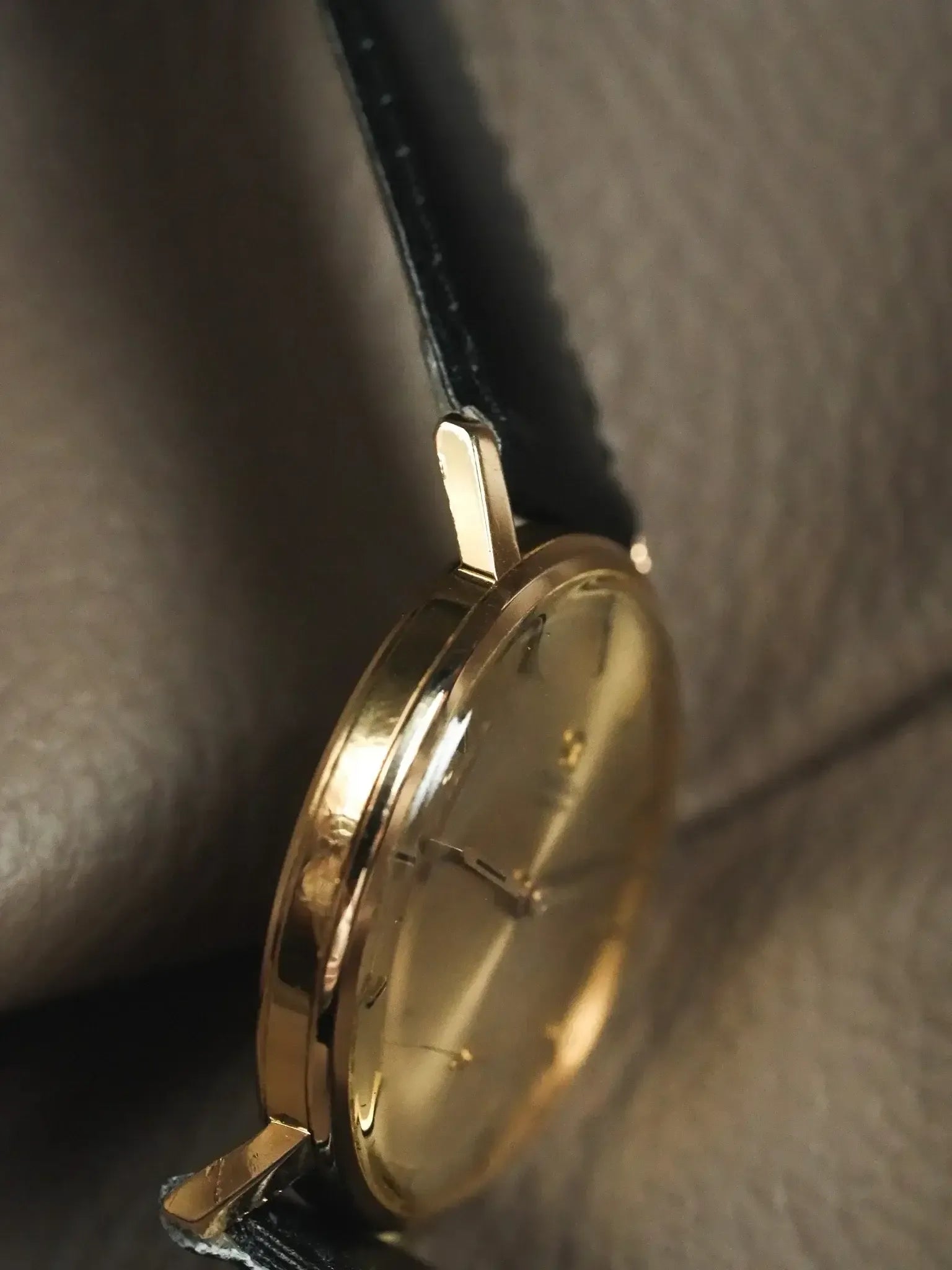 Omega - Century 121.014 Or 18k Boitier et cadran - 1964 - Atelier Victor