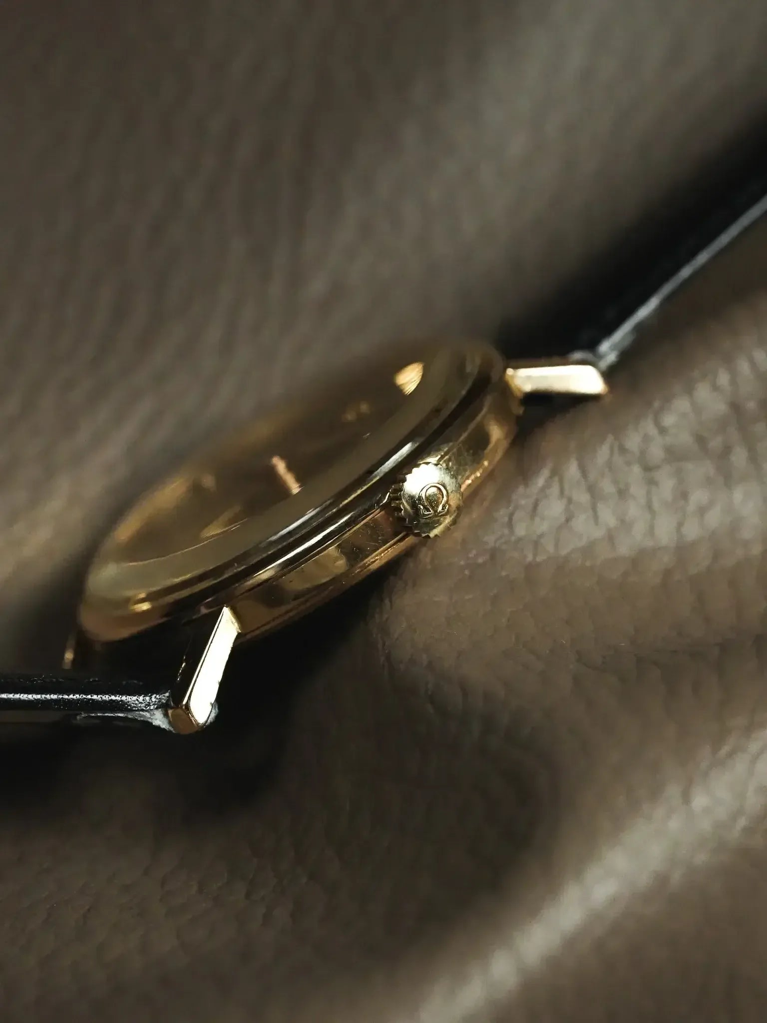 Omega - Century 121.014 Or 18k Boitier et cadran - 1964 - Atelier Victor