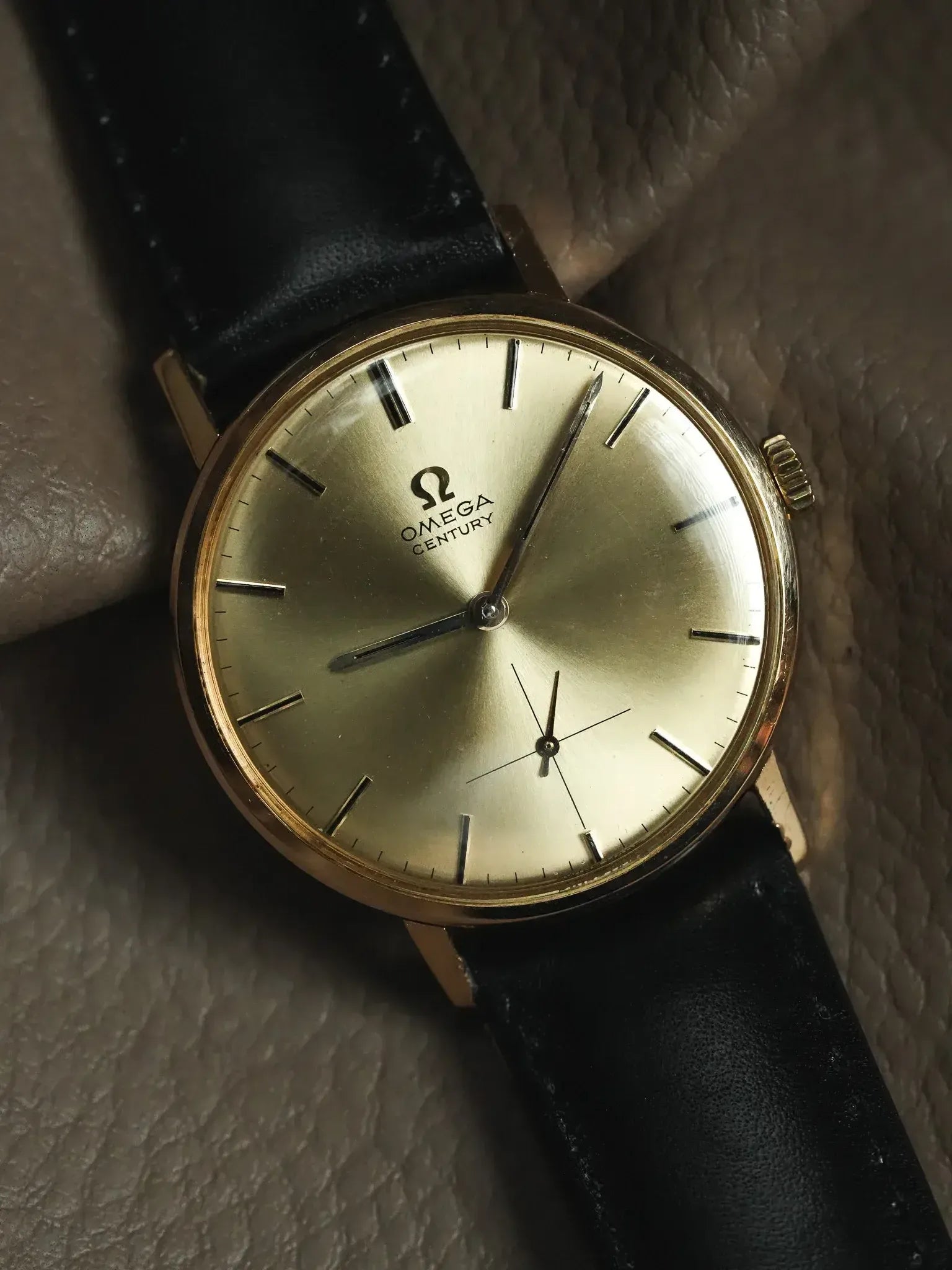 Omega - Century 121.014 Or 18k Boitier et cadran - 1964 - Atelier Victor
