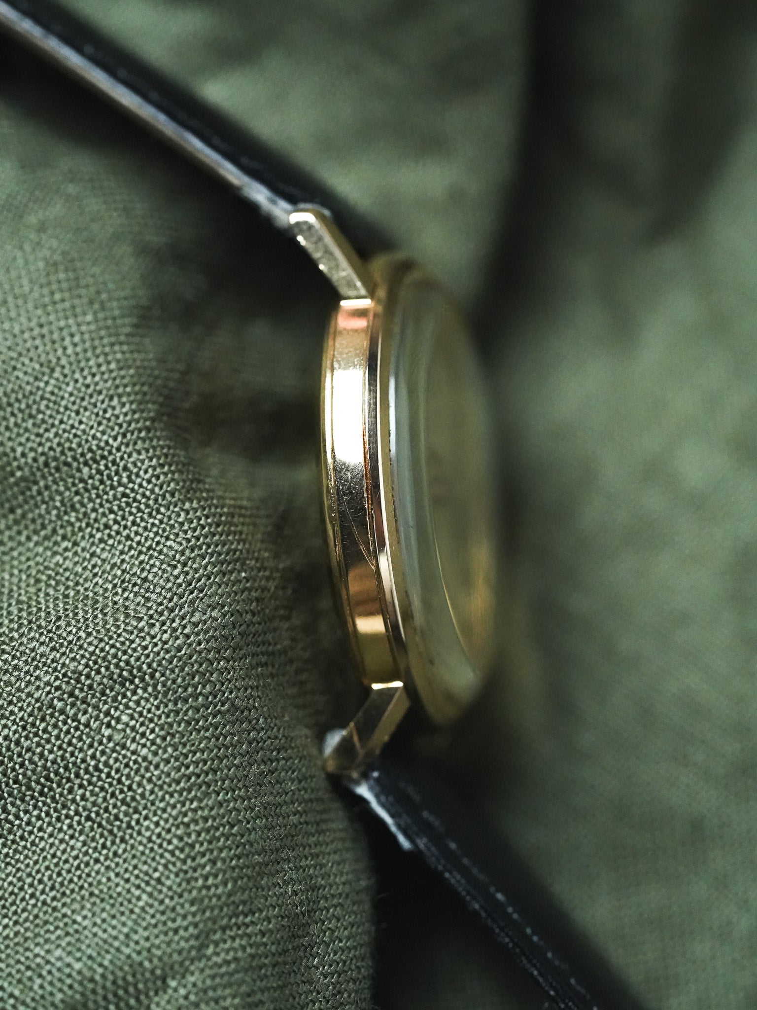 Omega - Century 121.014 Or 18k Boitier et cadran - 1964 - Atelier Victor - Vintage Watch Shop