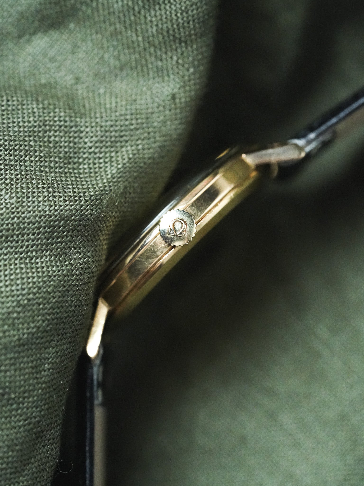 Omega - Century 121.014 Or 18k Boitier et cadran - 1964 - Atelier Victor - Vintage Watch Shop