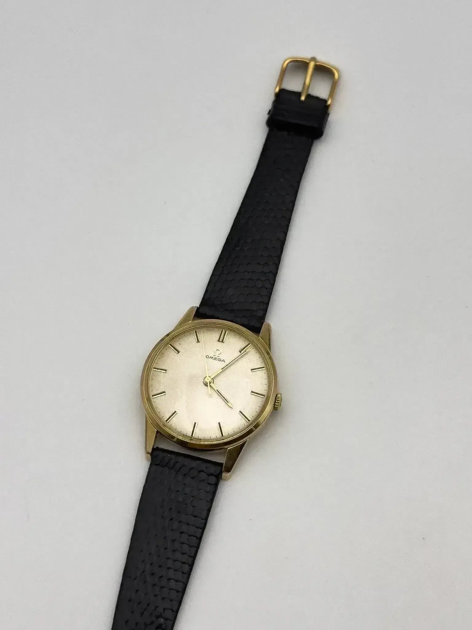 Omega - Champagne Dress Watch Plaqué or - 1961 - Atelier Victor