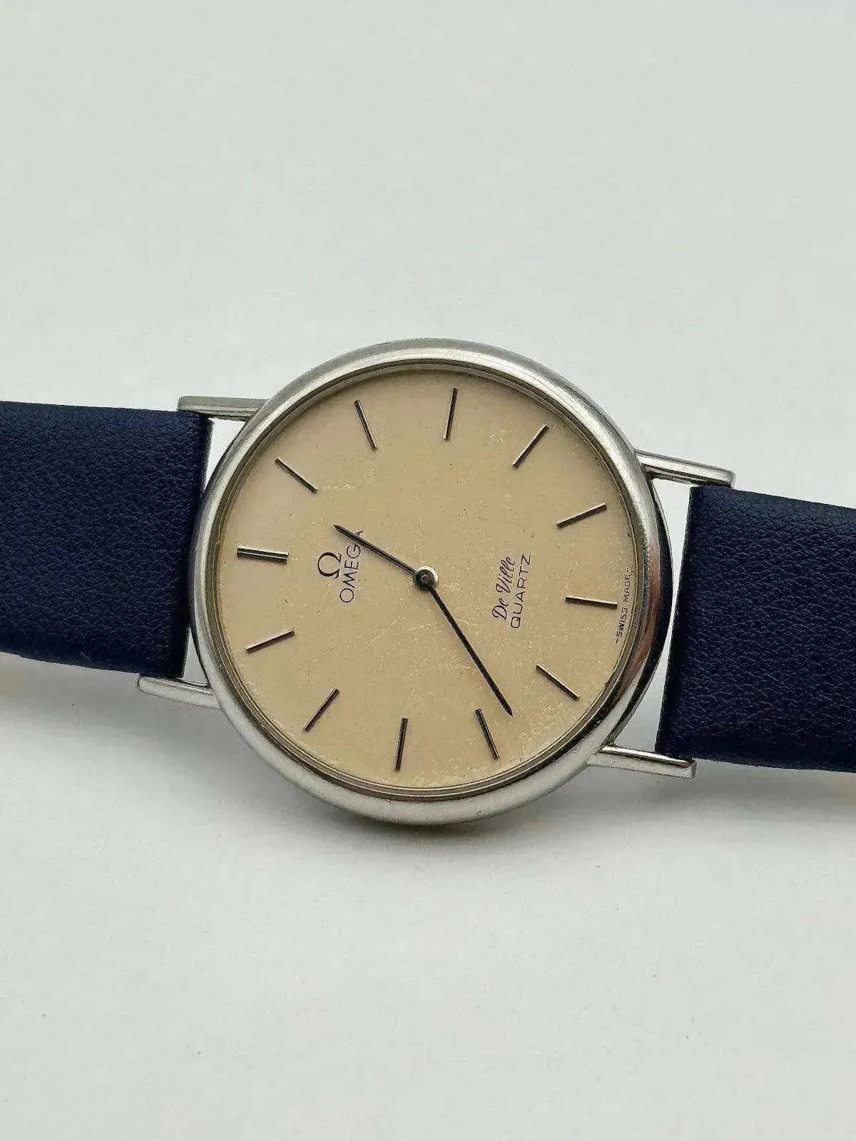 Omega - Circle Patine Champagne - 1970s - Atelier Victor Paris - Vintage Watch Shop Dubai