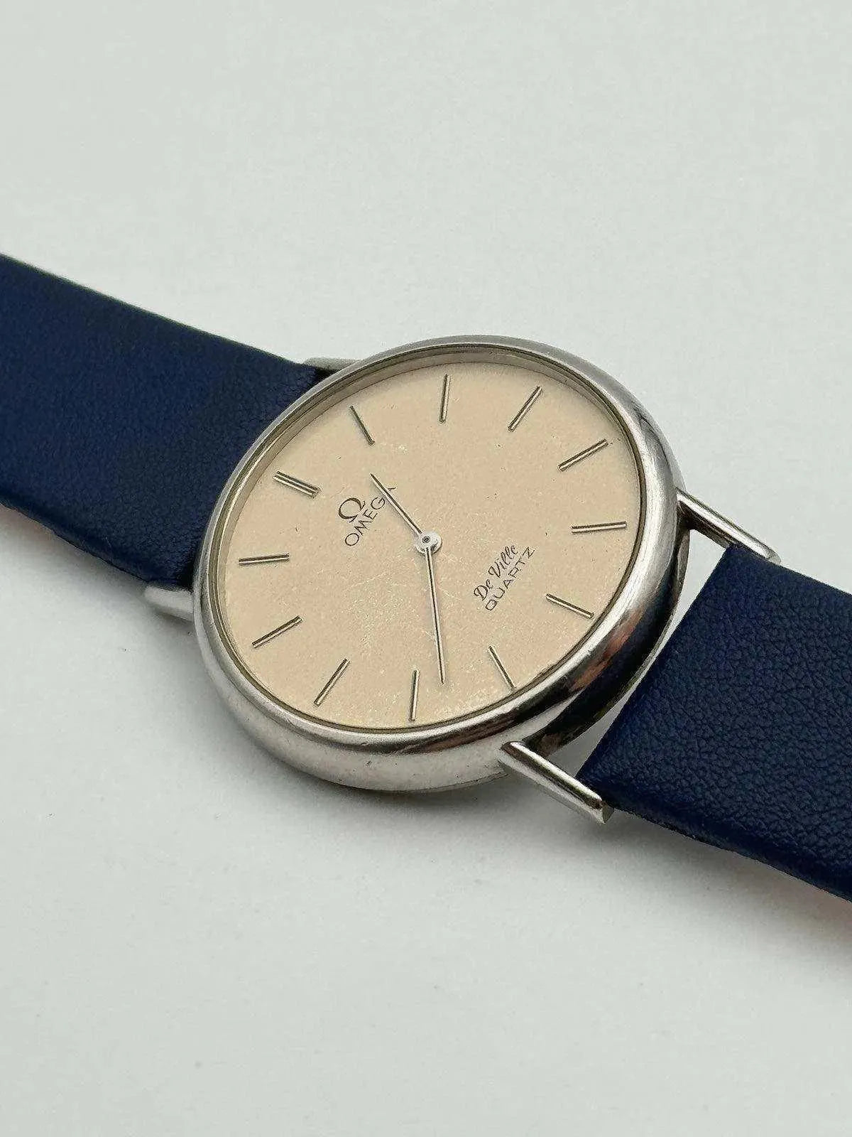 Omega - Circle Patine Champagne - 1970s - Atelier Victor Paris - Vintage Watch Shop Dubai