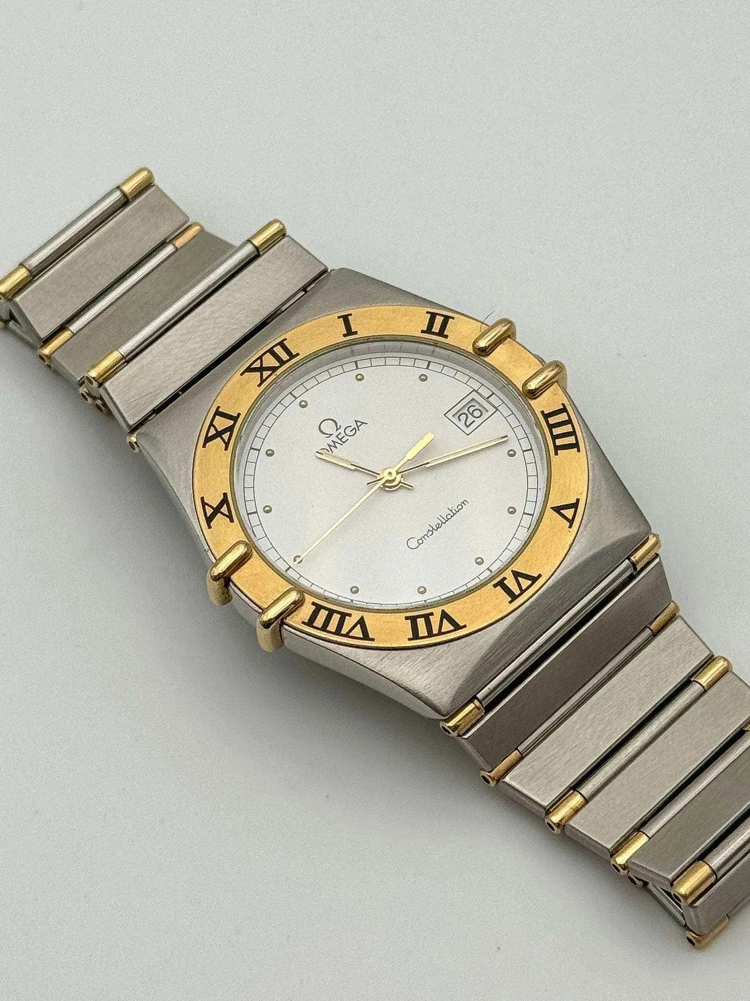 Omega - Constellation 18k Gold & Steel White Dial - 1990s - Atelier Victor - Vintage Shop