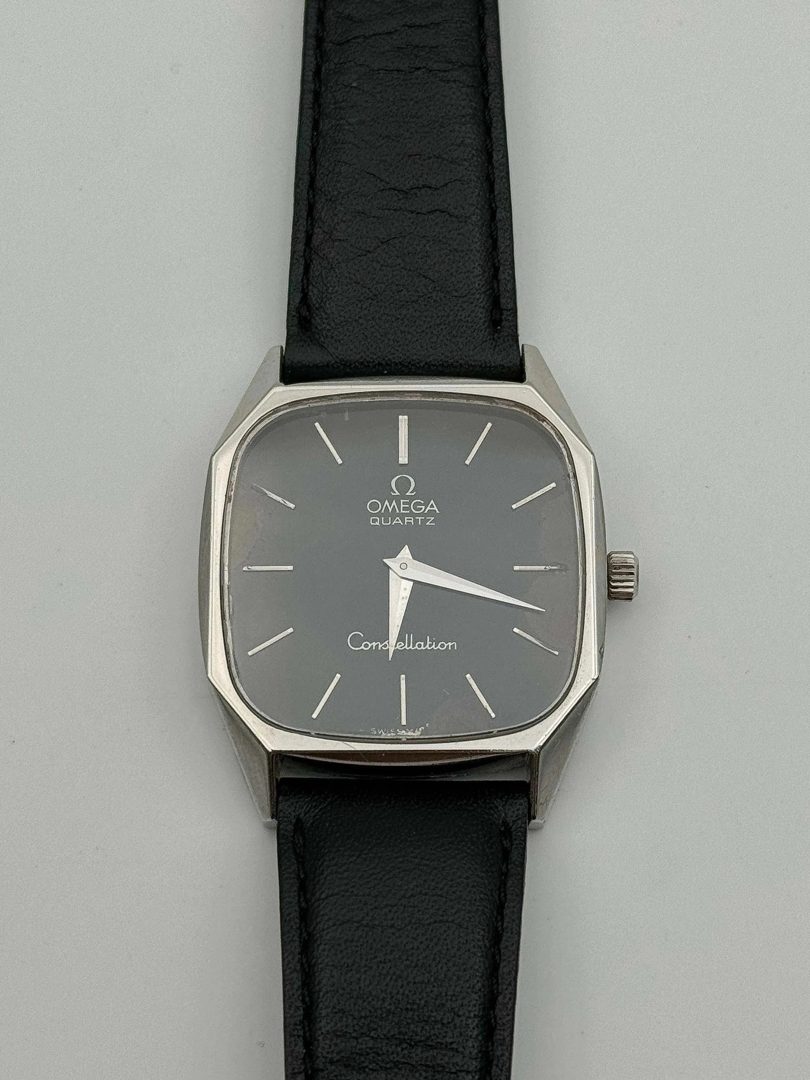 Omega - Constellation Black Dial Black Strap - 1977 - Atelier Victor Paris - Vintage Watch Shop Dubai