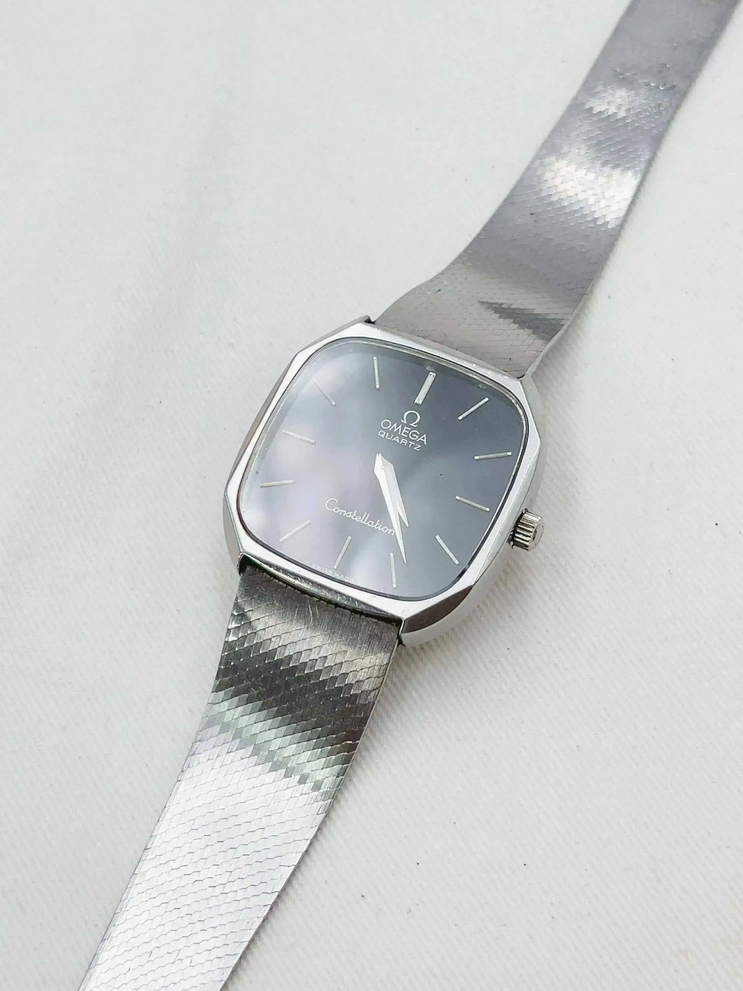 Omega - Constellation Black Dial Full Steel - 1977 - Atelier Victor