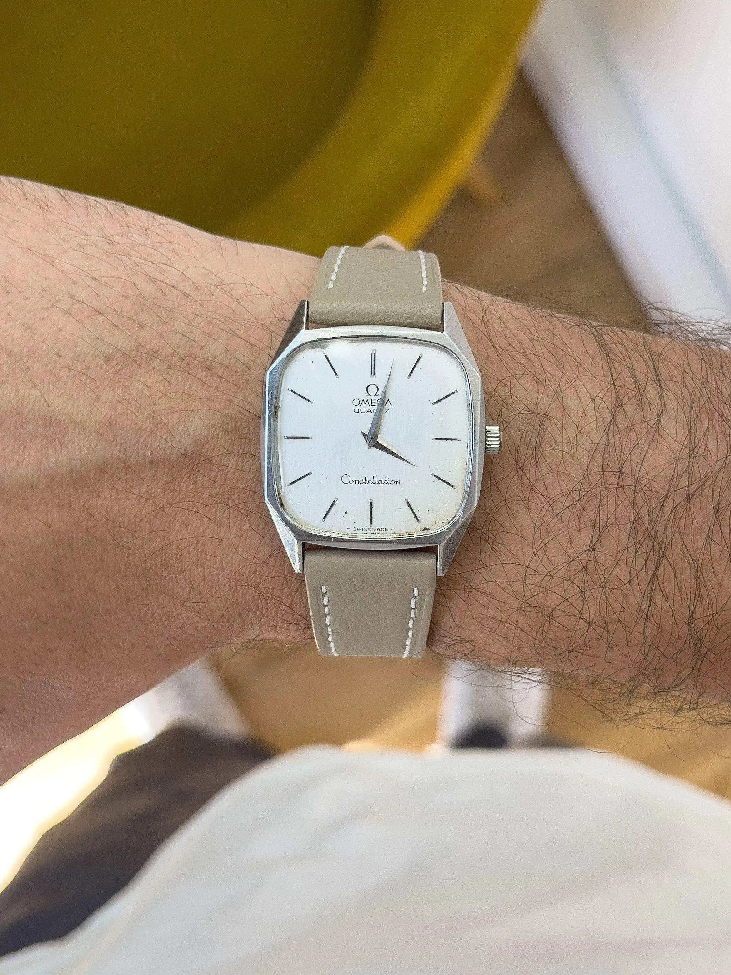 Omega - Constellation Champagne Cream - 1977 - Atelier Victor Paris - Vintage Watch Shop Dubai