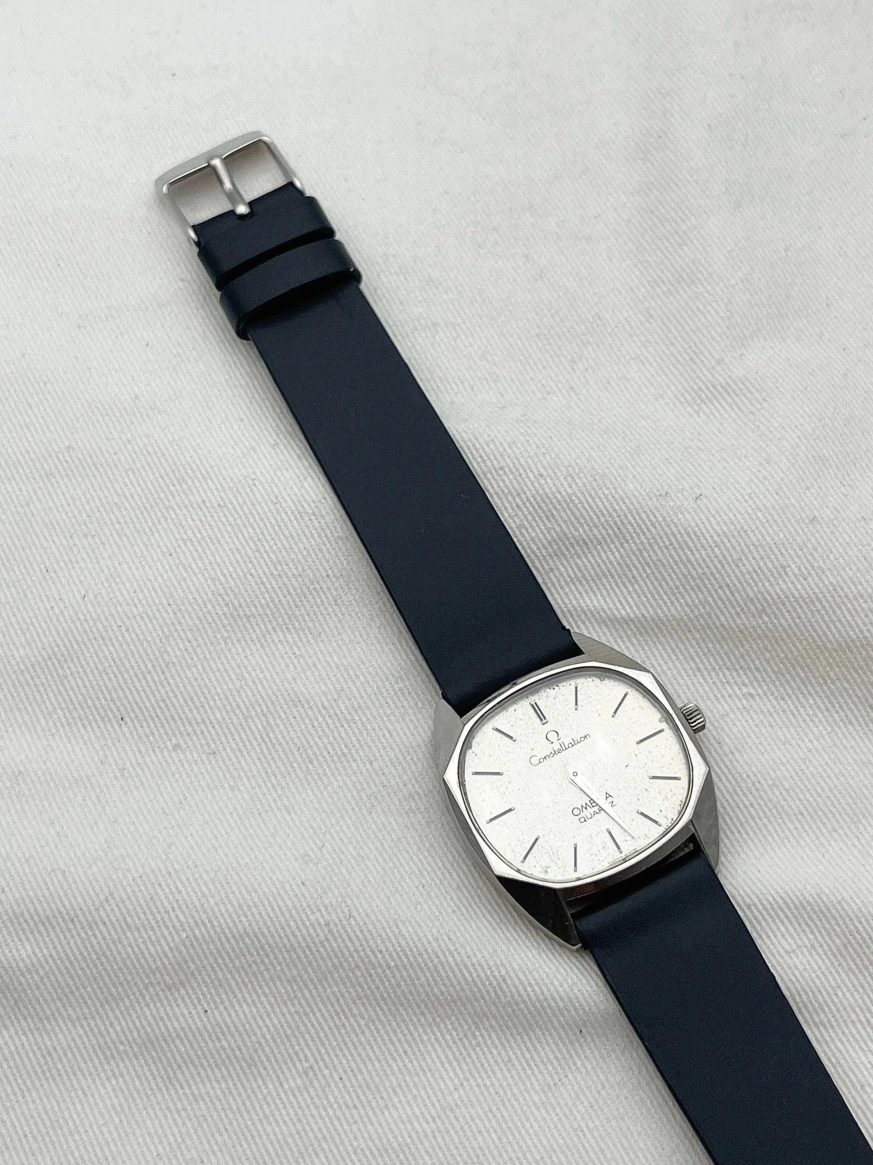 Omega - Constellation Champagne Patine - 1975 - Atelier Victor Paris - Vintage Watch Shop Dubai