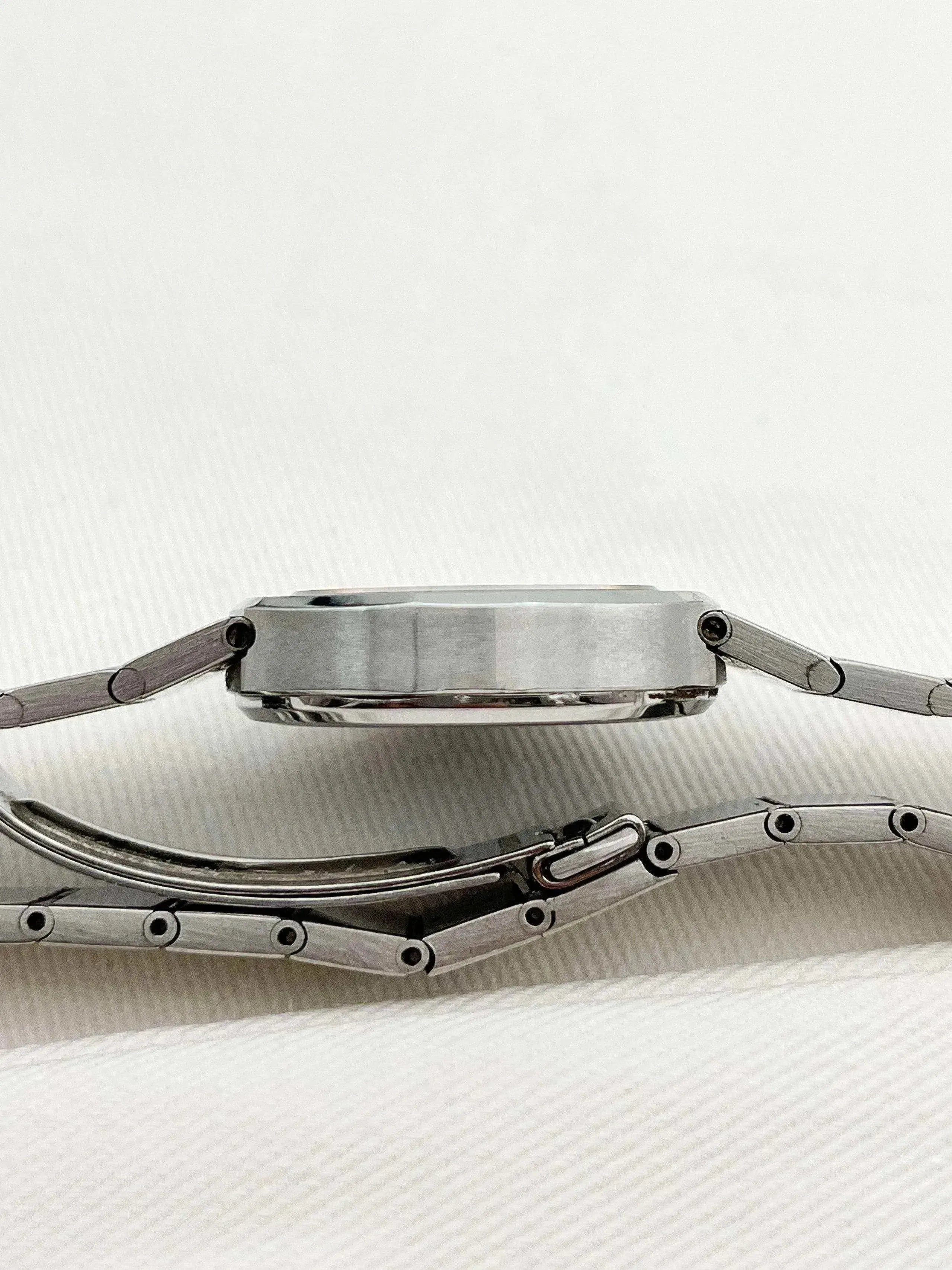 Omega - Constellation Femme Cadran noir - 1975 - Atelier Victor