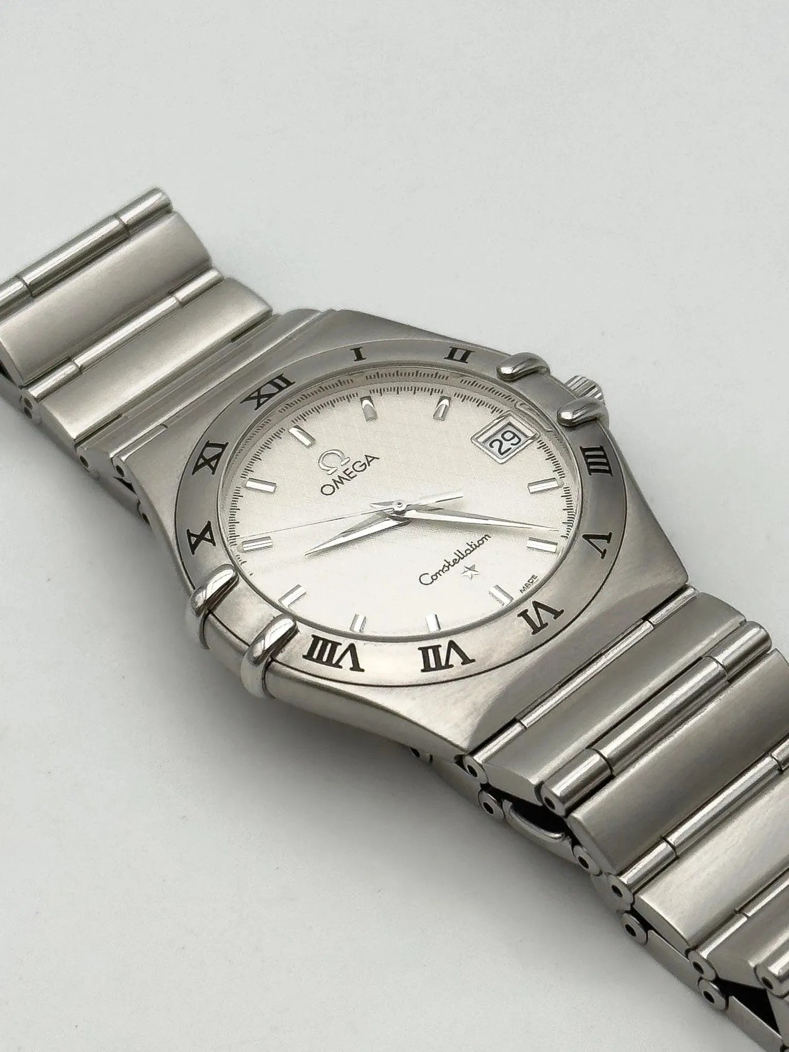 Omega - Constellation Full Steel Nid d'Abeille - 1998 - Atelier Victor Paris - Vintage Watch Shop Dubai