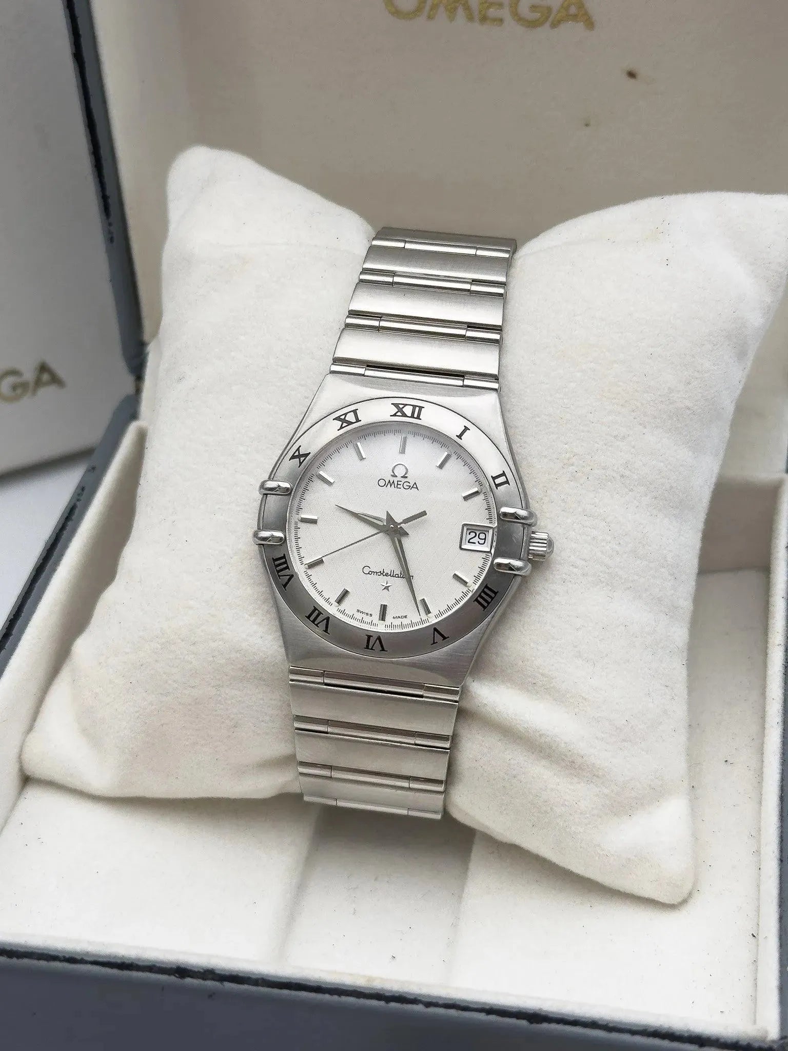Omega - Constellation Full Steel Nid d'Abeille - 1998 - Atelier Victor Paris - Vintage Watch Shop Dubai