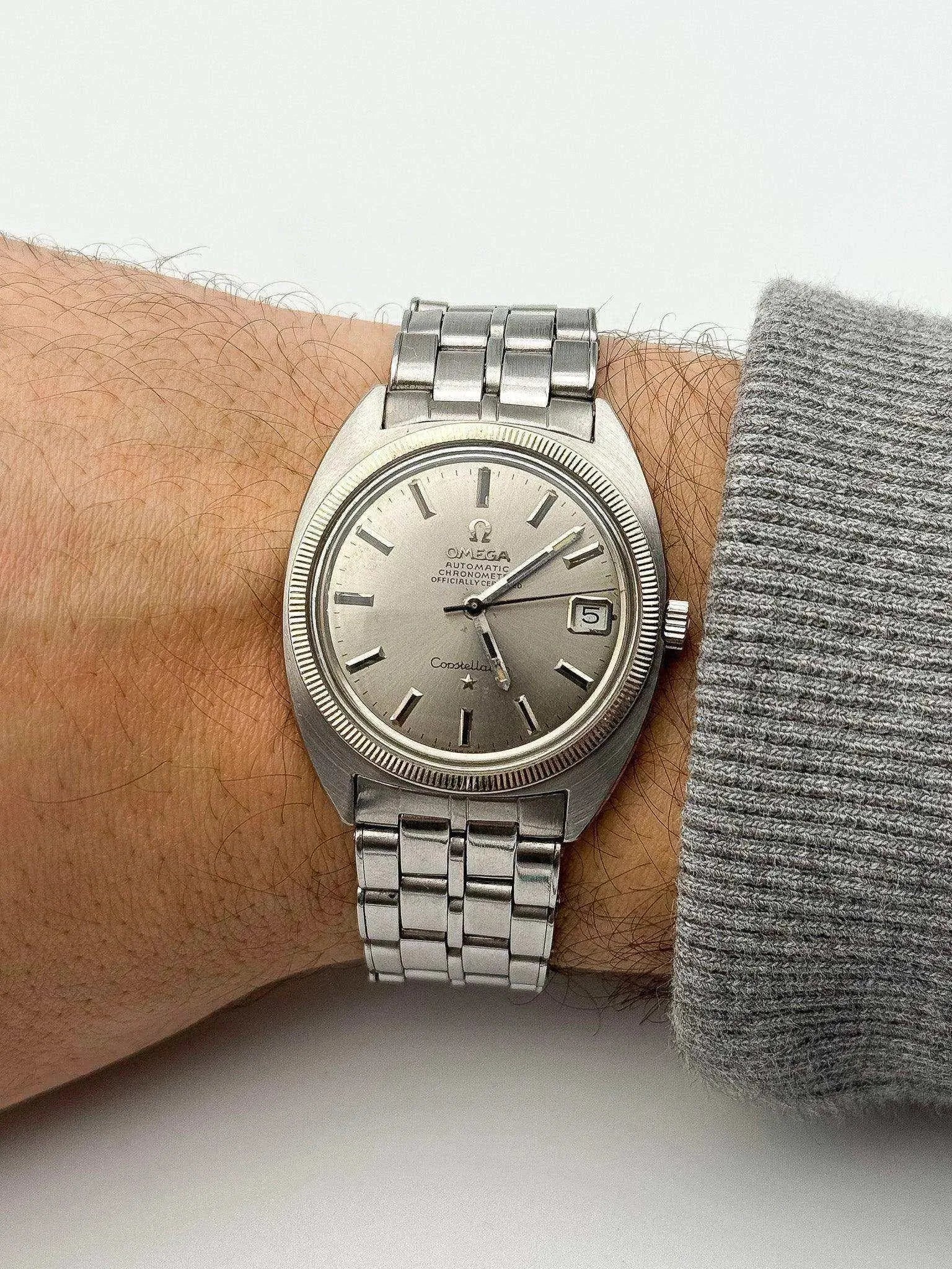 Omega - Constellation Gerald Genta White Gold Bezel - BOX - 1967 - Atelier Victor Paris - Vintage Watch Shop Dubai