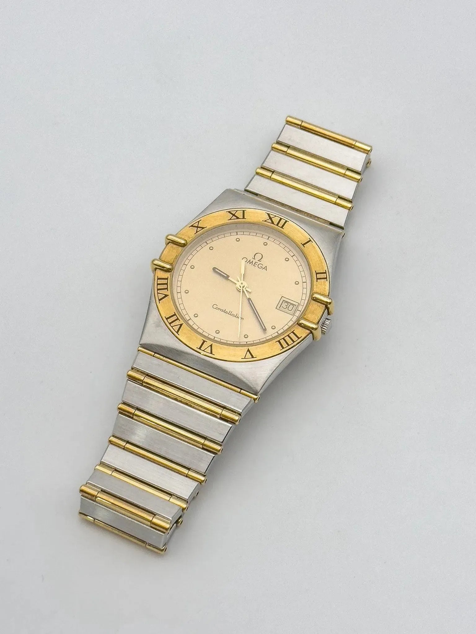 Omega - Constellation Gold & Steel - 1986 - Atelier Victor - Vintage Shop