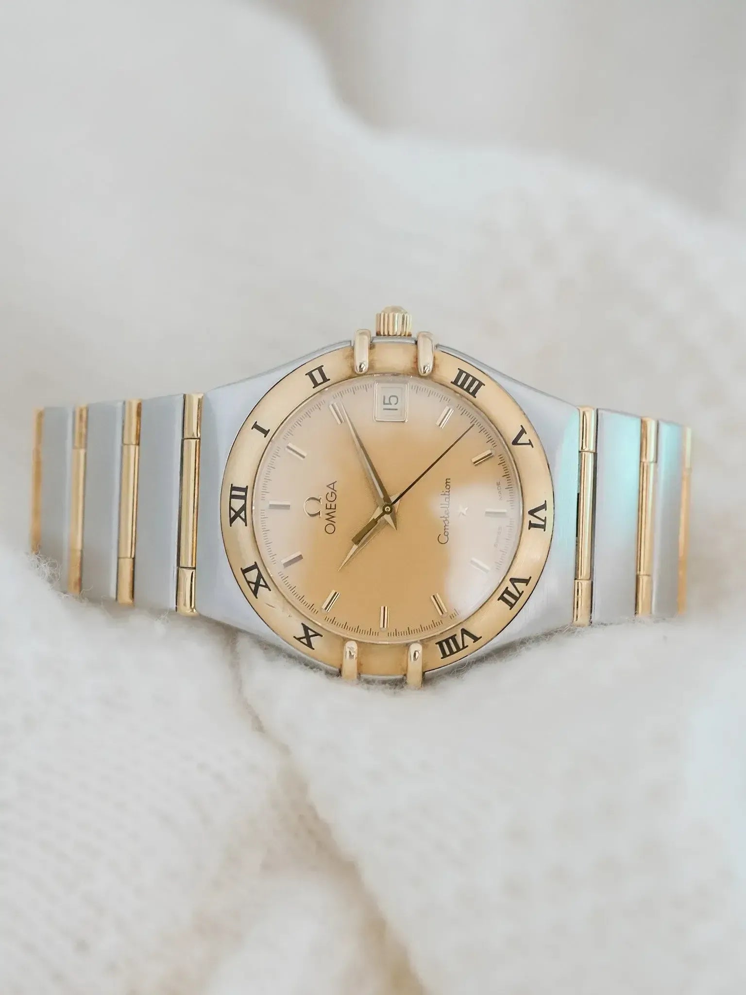 Omega - Constellation Manhattan 1212.10 Nid d'abeille or Acier Or - 1995 - Atelier Victor