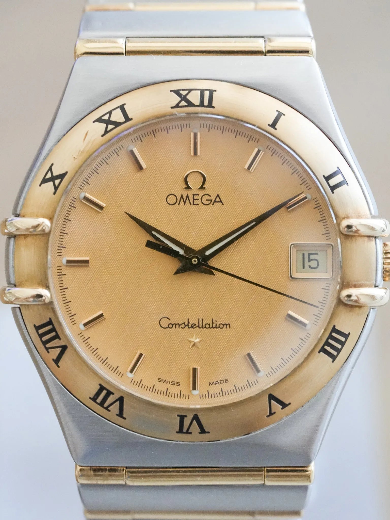 Omega - Constellation Manhattan 1212.10 Nid d'abeille or Acier Or - 1995 - Atelier Victor - Vintage Shop