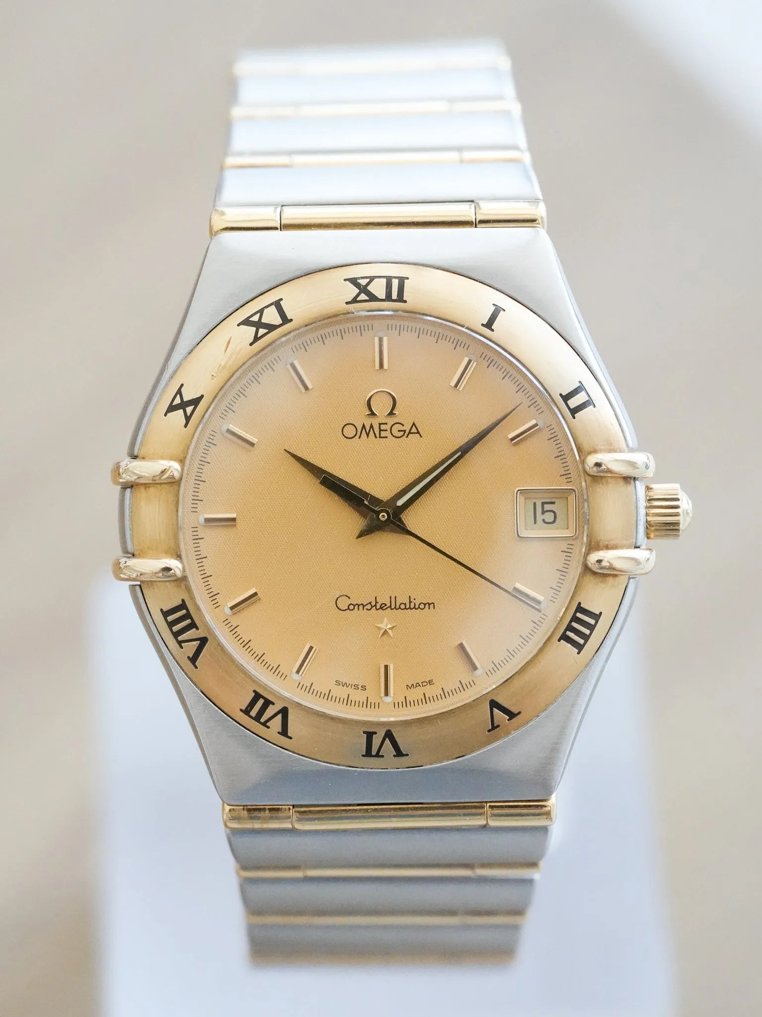 Omega - Constellation Manhattan 1212.10 Nid d'abeille or Acier Or - 1995 - Atelier Victor - Vintage Shop