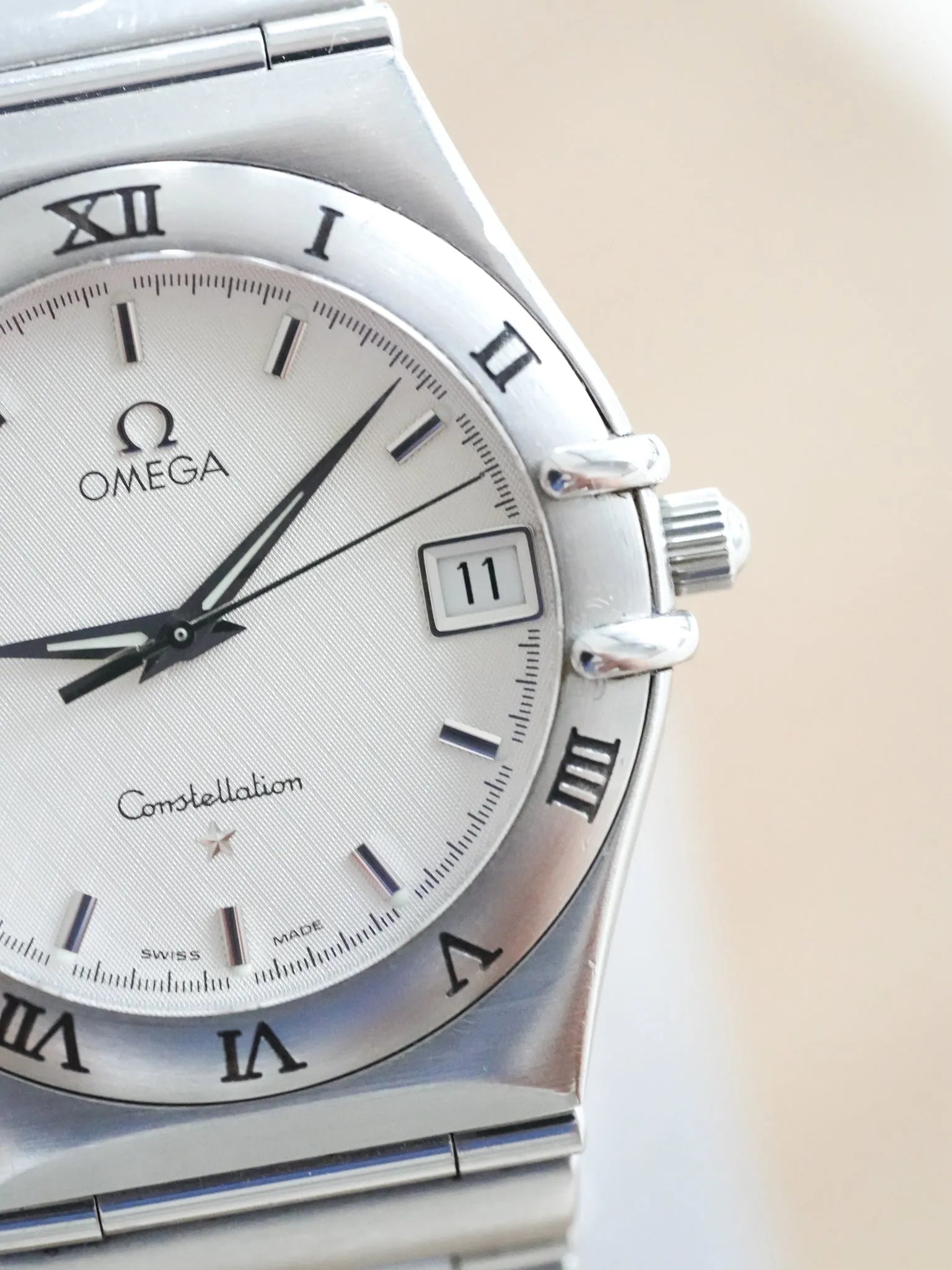 Omega - Constellation Manhattan 1512.30 Nid d'abeille Blanc Acier - 1998 - Atelier Victor - Vintage Shop