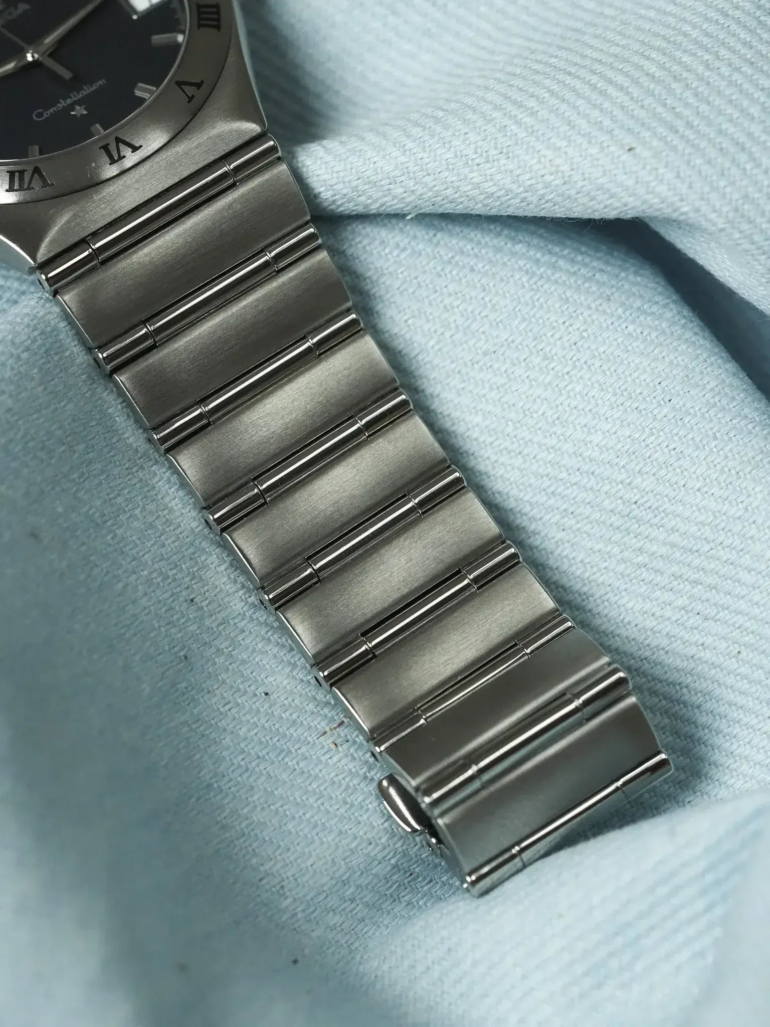 Omega - Constellation Manhattan 1512.40 Acier Cadran Gris Nid d'abeille - 1998 - Atelier Victor