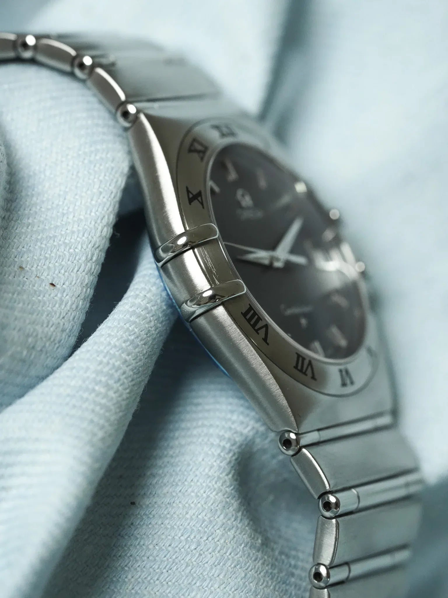 Omega - Constellation Manhattan 1512.40 Acier Cadran Gris Nid d'abeille - 1998 - Atelier Victor