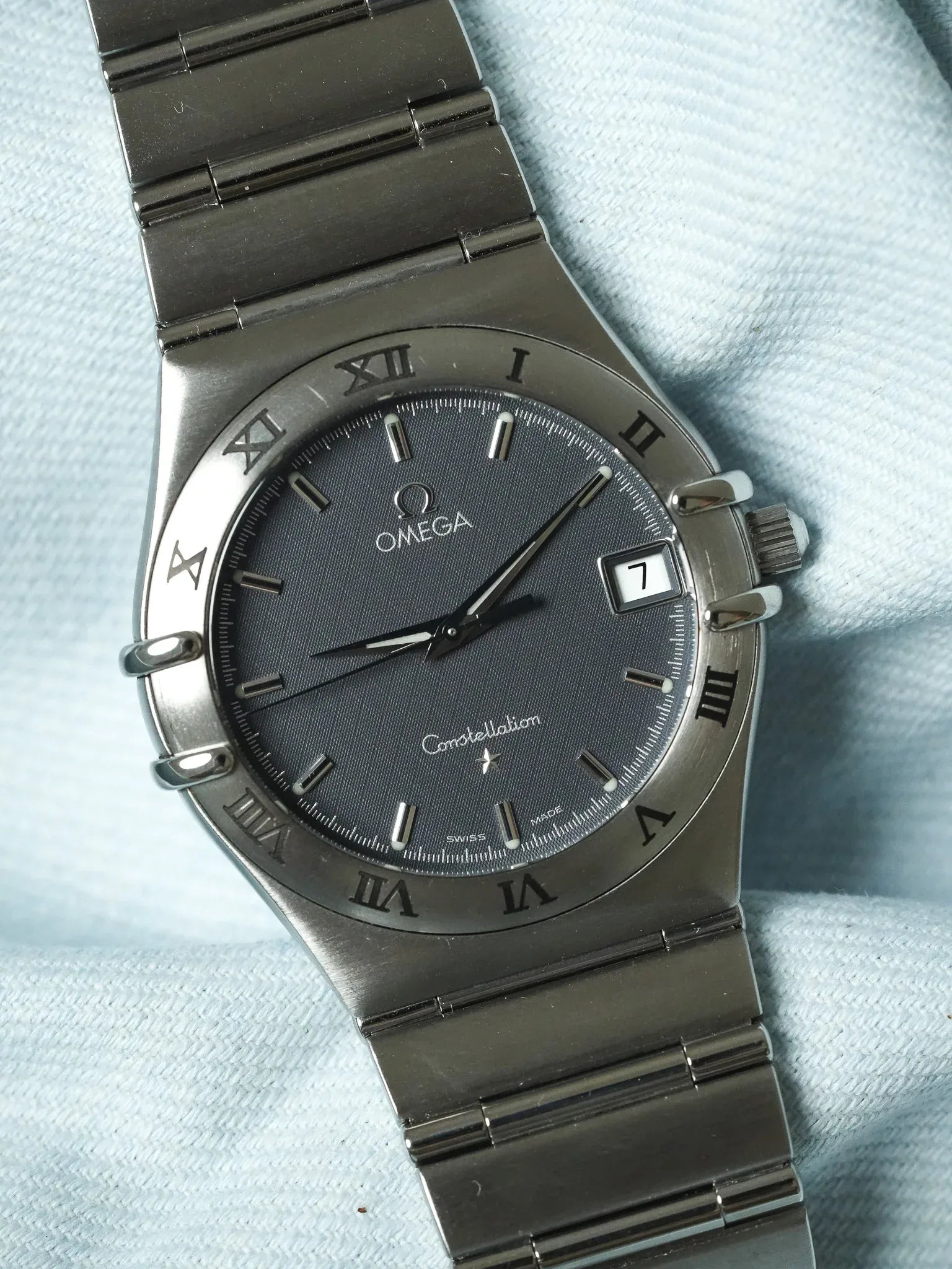 Omega - Constellation Manhattan 1512.40 Acier Cadran Gris Nid d'abeille - 1998 - Atelier Victor
