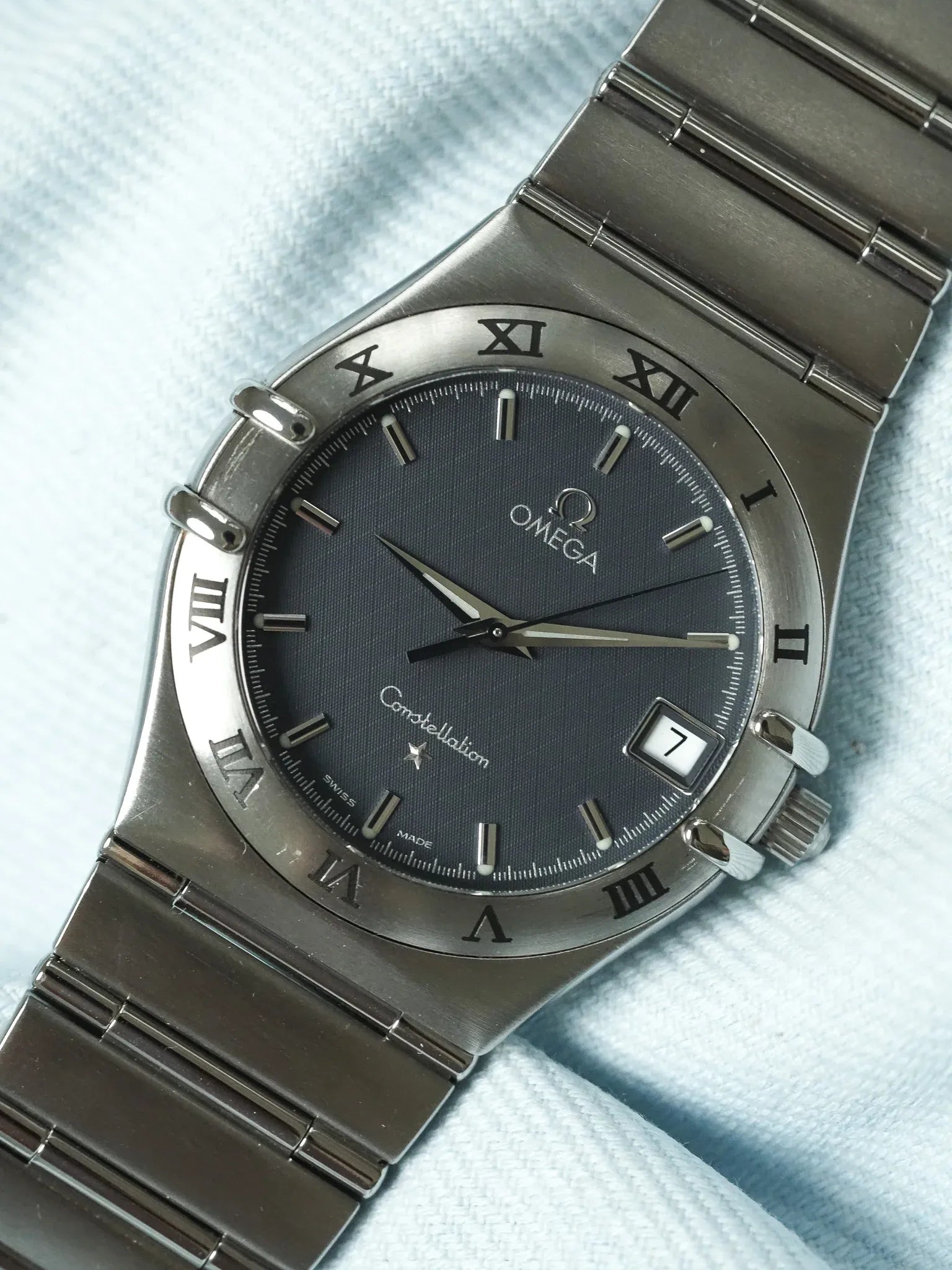 Omega - Constellation Manhattan 1512.40 Acier Cadran Gris Nid d'abeille - 1998 - Atelier Victor