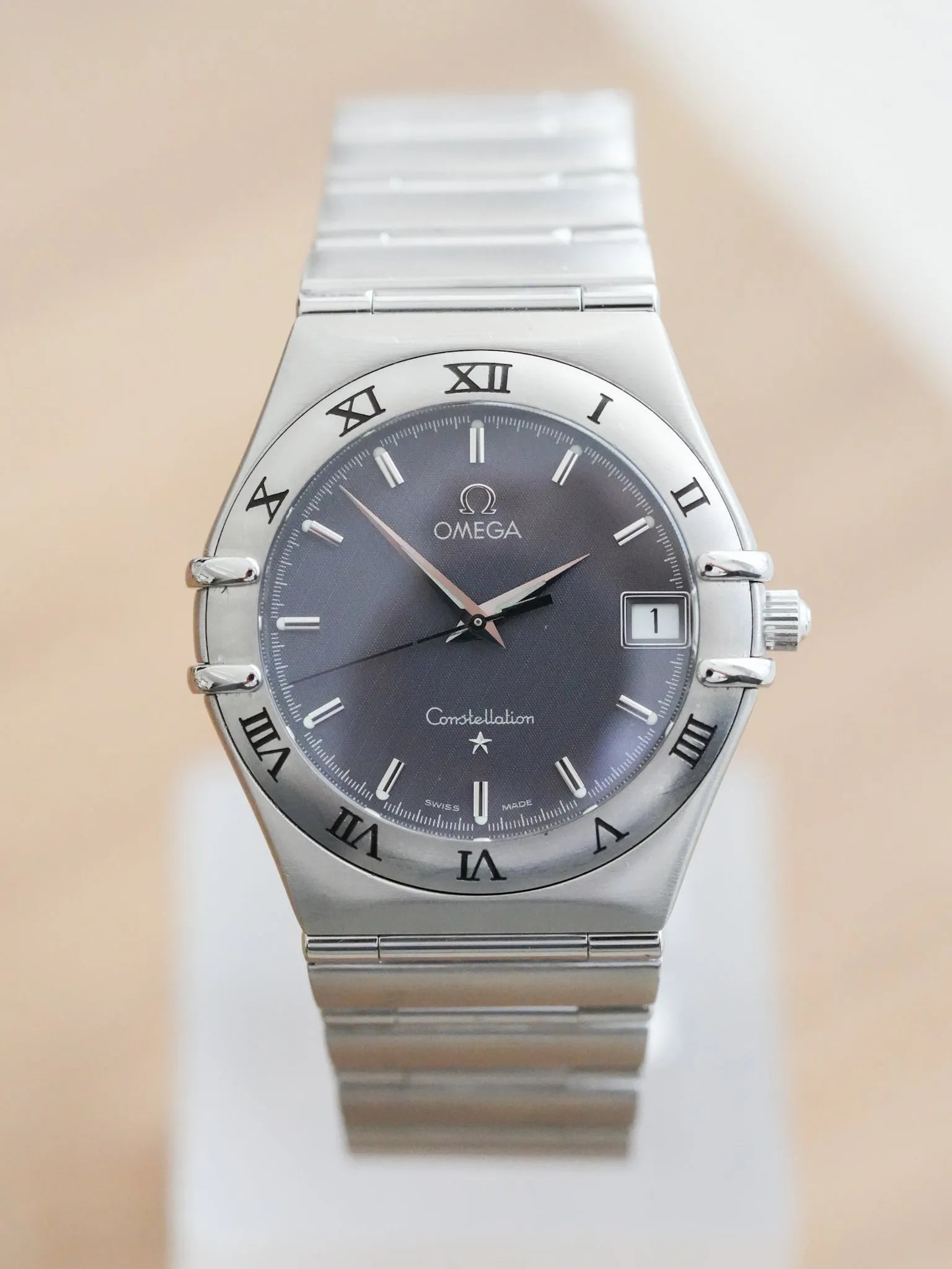 Omega - Constellation Manhattan 1512.40 Anthracite Nid d'abeille Acier - 1998 - Atelier Victor Paris - Vintage Watch Shop Dubai