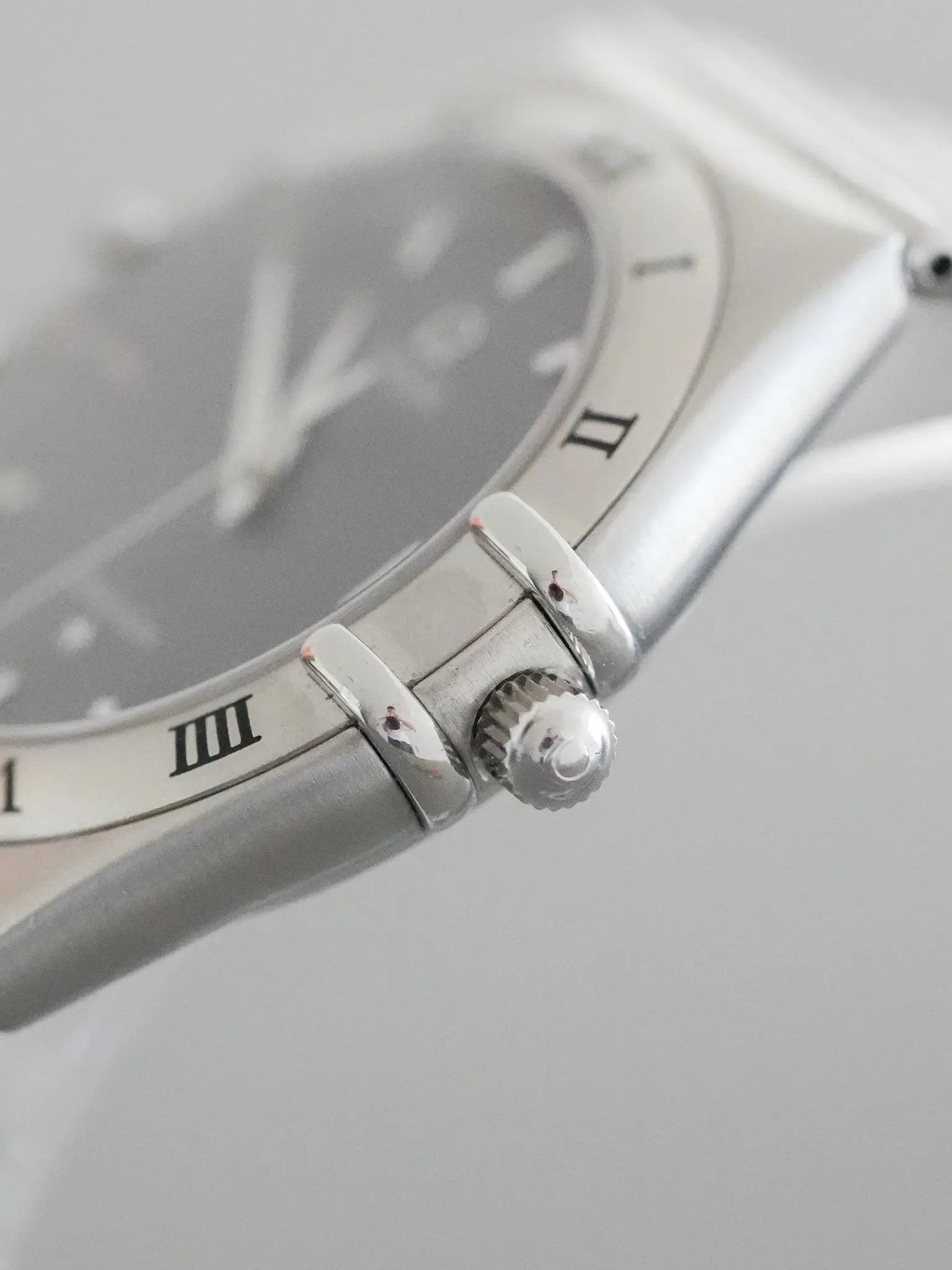 Omega - Constellation Manhattan 1512.40 Anthracite Nid d'abeille Acier - 1998 - Atelier Victor Paris - Vintage Watch Shop Dubai