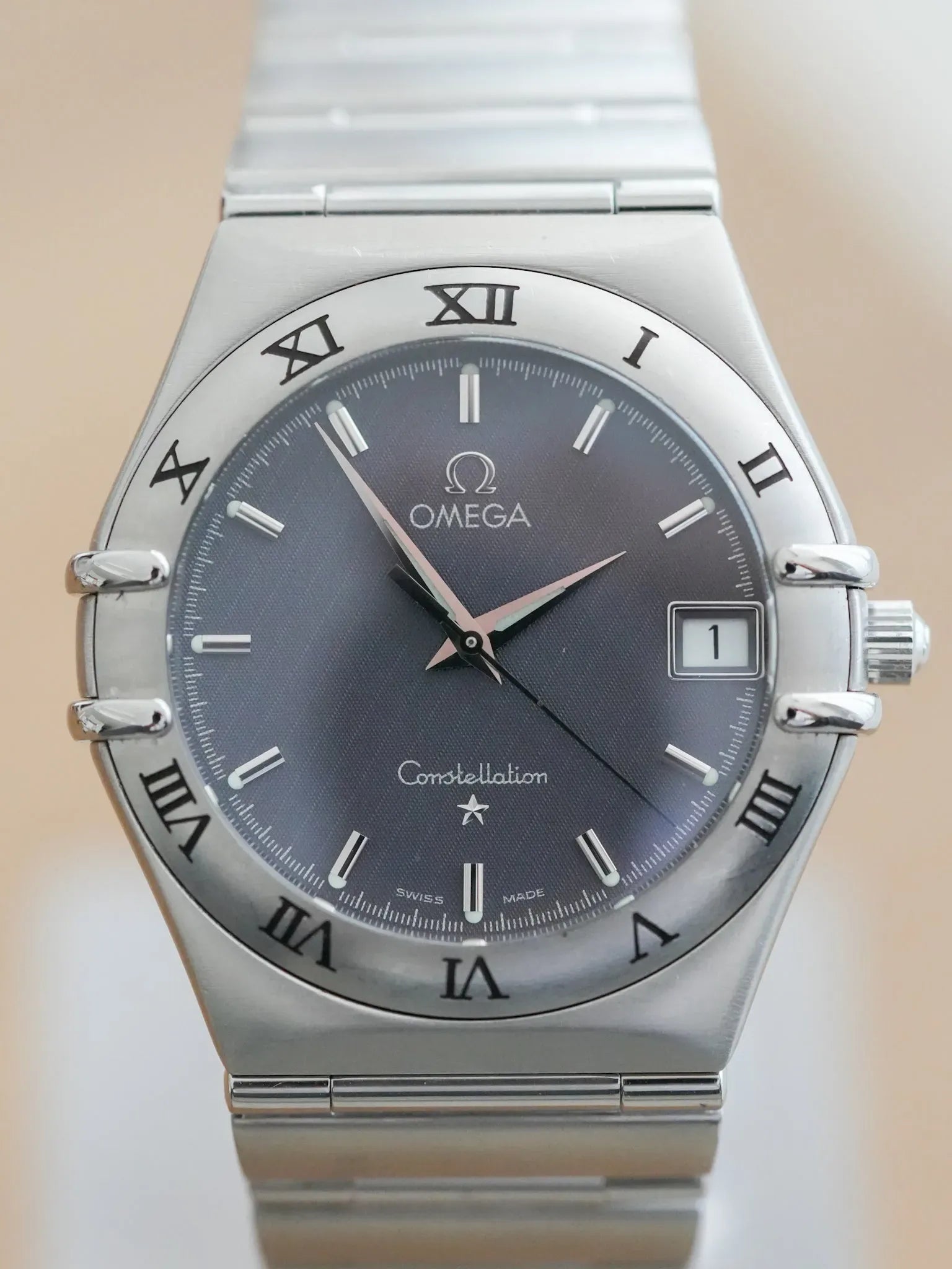 Omega - Constellation Manhattan 1512.40 Anthracite Nid d'abeille Acier - 1998 - Atelier Victor - Vintage Shop