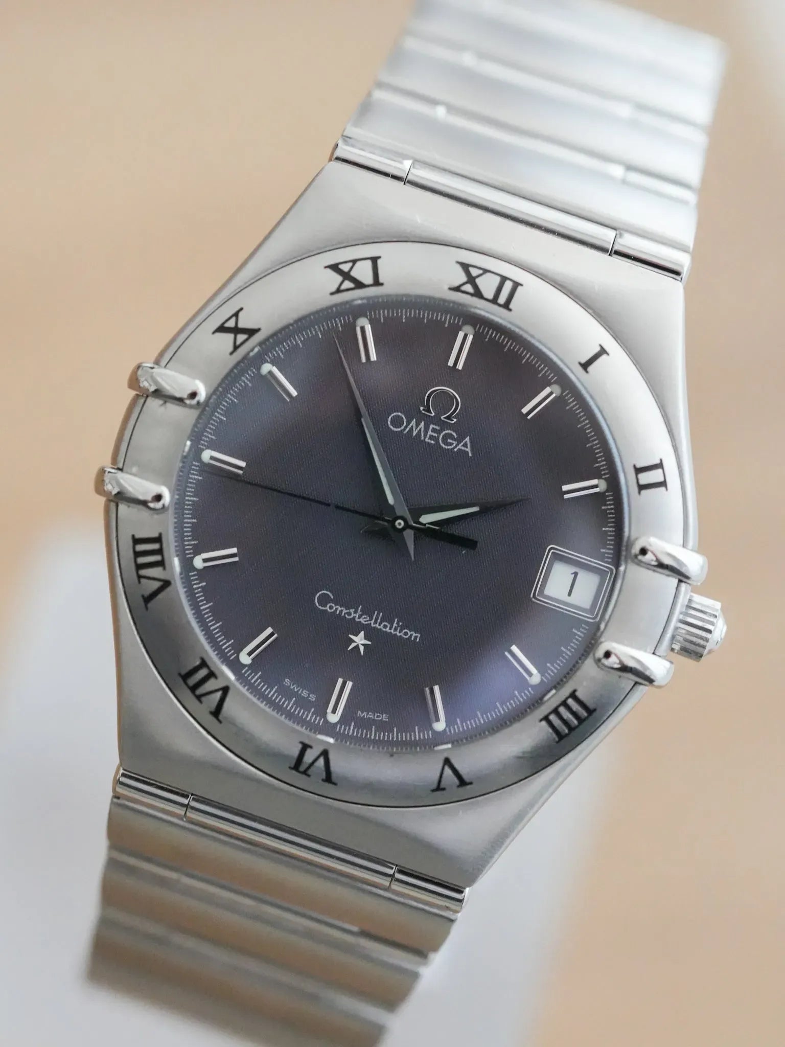 Omega - Constellation Manhattan 1512.40 Anthracite Nid d'abeille Acier - 1998 - Atelier Victor - Vintage Shop