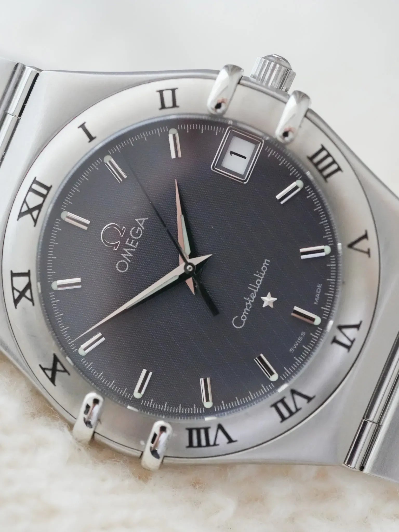 Omega - Constellation Manhattan 1512.40 Anthracite Nid d'abeille Acier - 1998 - Atelier Victor - Vintage Shop