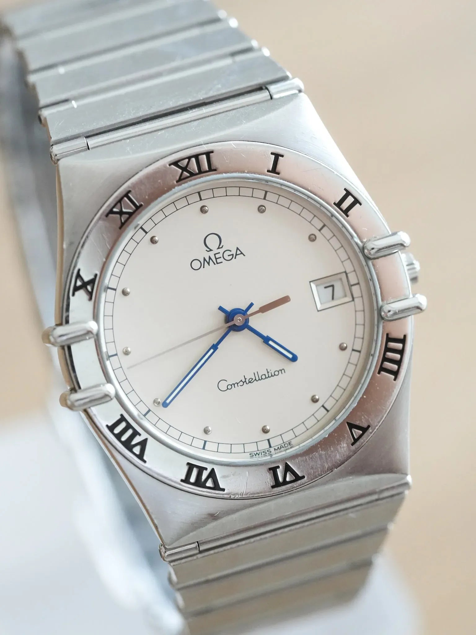 Omega - Constellation Manhattan Acier Aiguilles Bleues - 1990s - Atelier Victor