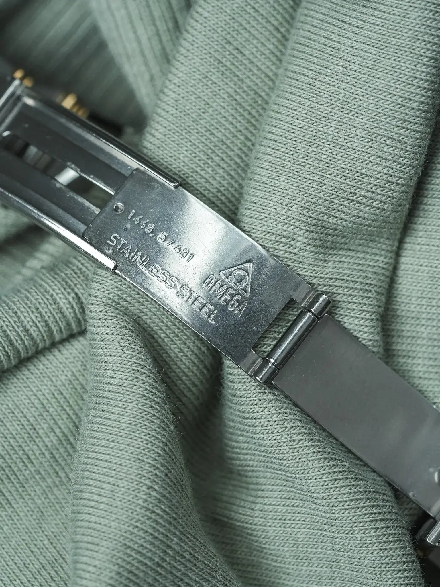 Montre Omega Constellation Day-Date (1991) – Acier & Or 18k (État Neuf)