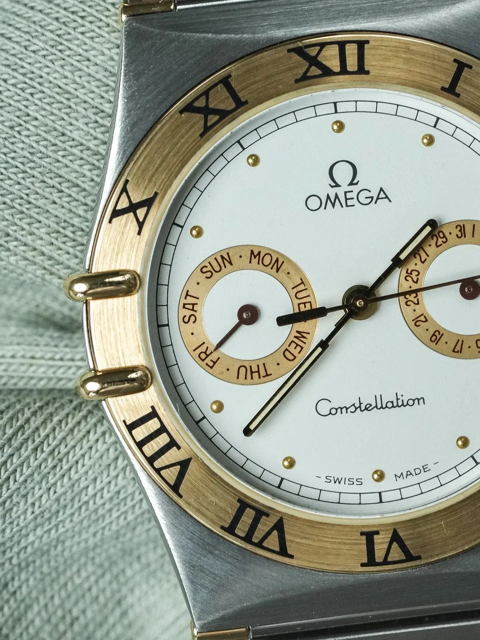 Montre Omega Constellation Day-Date (1991) – Acier & Or 18k (État Neuf)