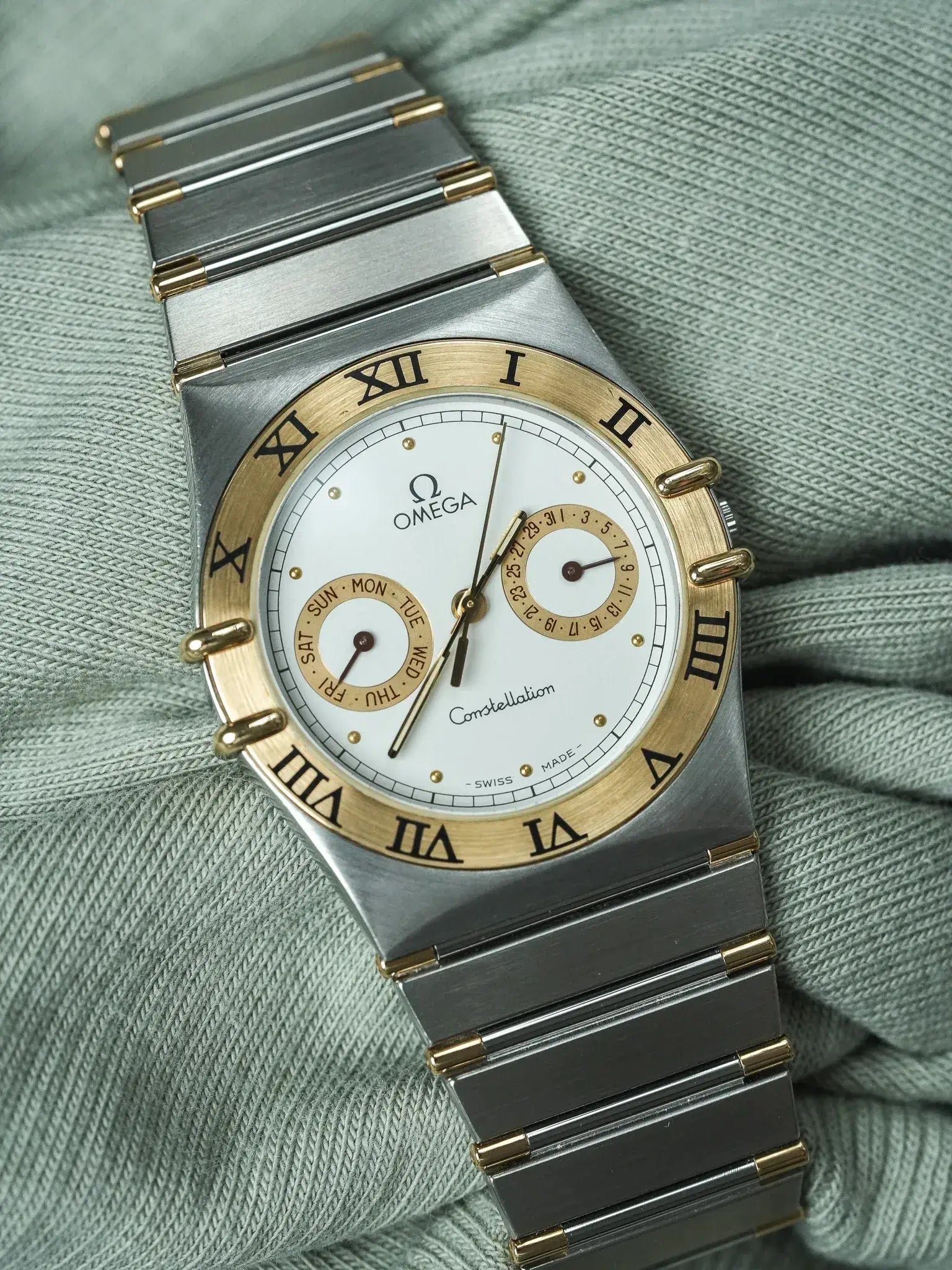 Montre Omega Constellation Day-Date (1991) – Acier & Or 18k (État Neuf)
