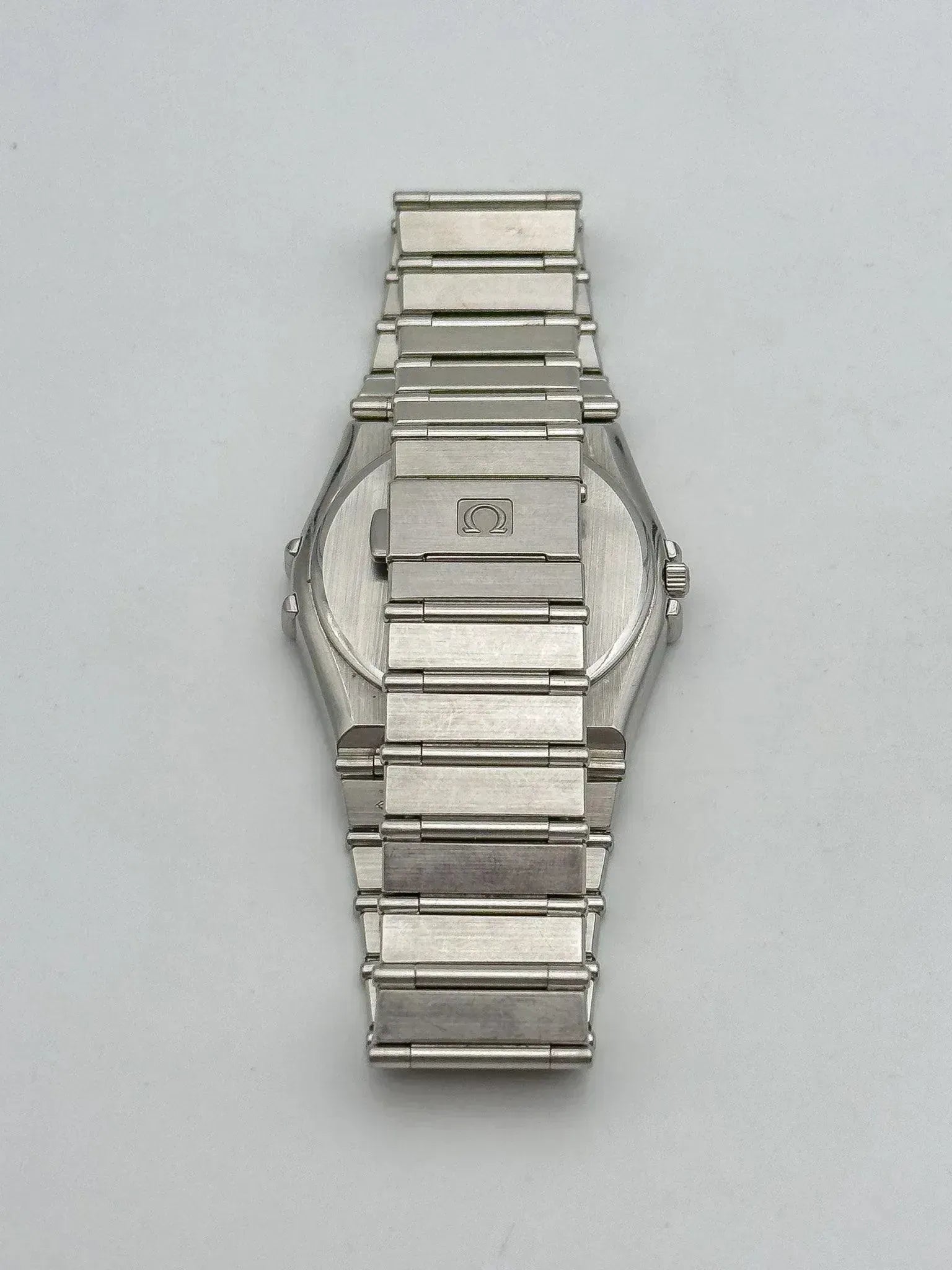 Omega - Constellation Manhattan Daydate Cadran noir - 1990s - Atelier Victor