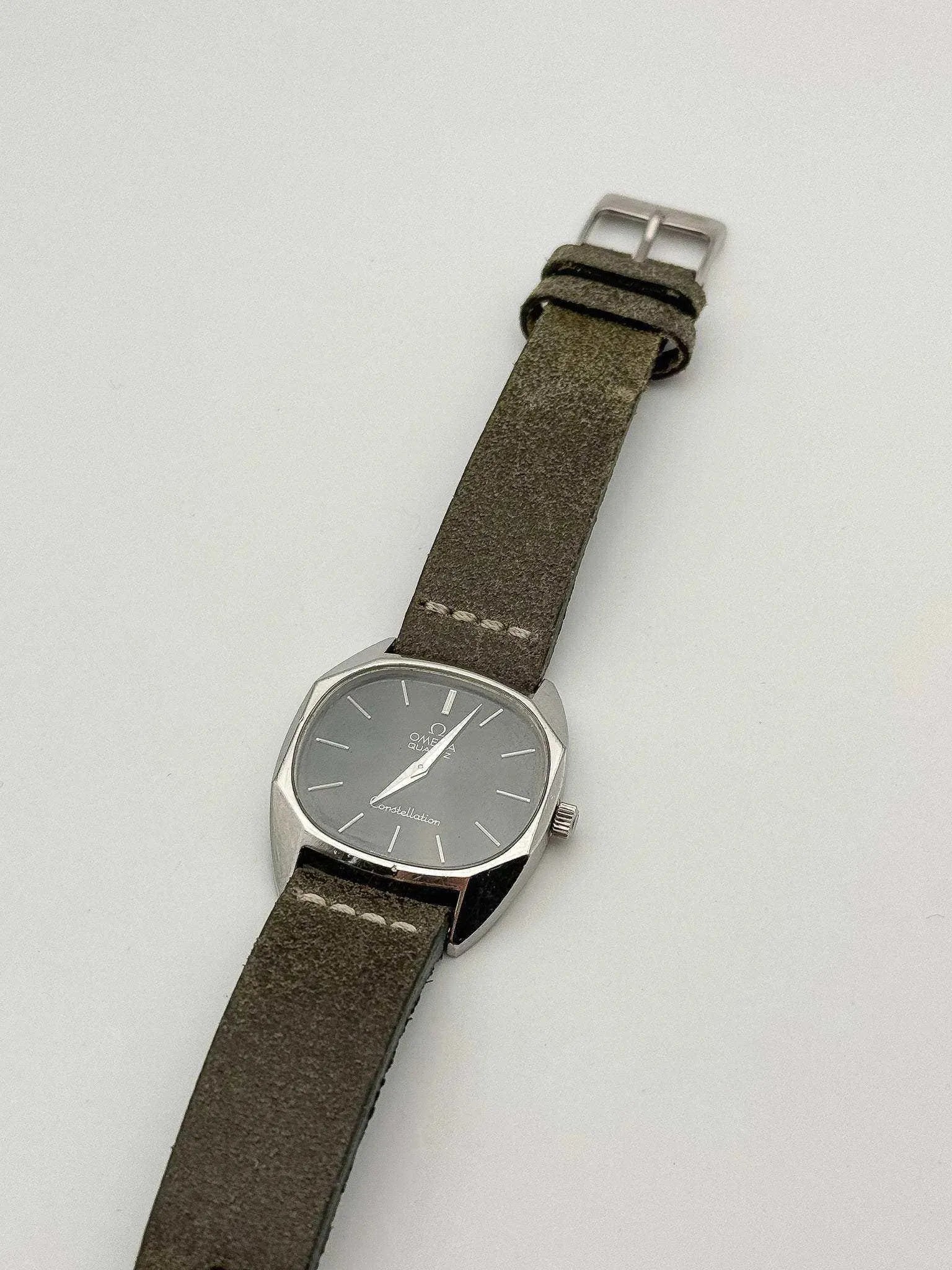 Omega - Constellation Octogonale Noir - 1970s - Atelier Victor - Vintage Shop