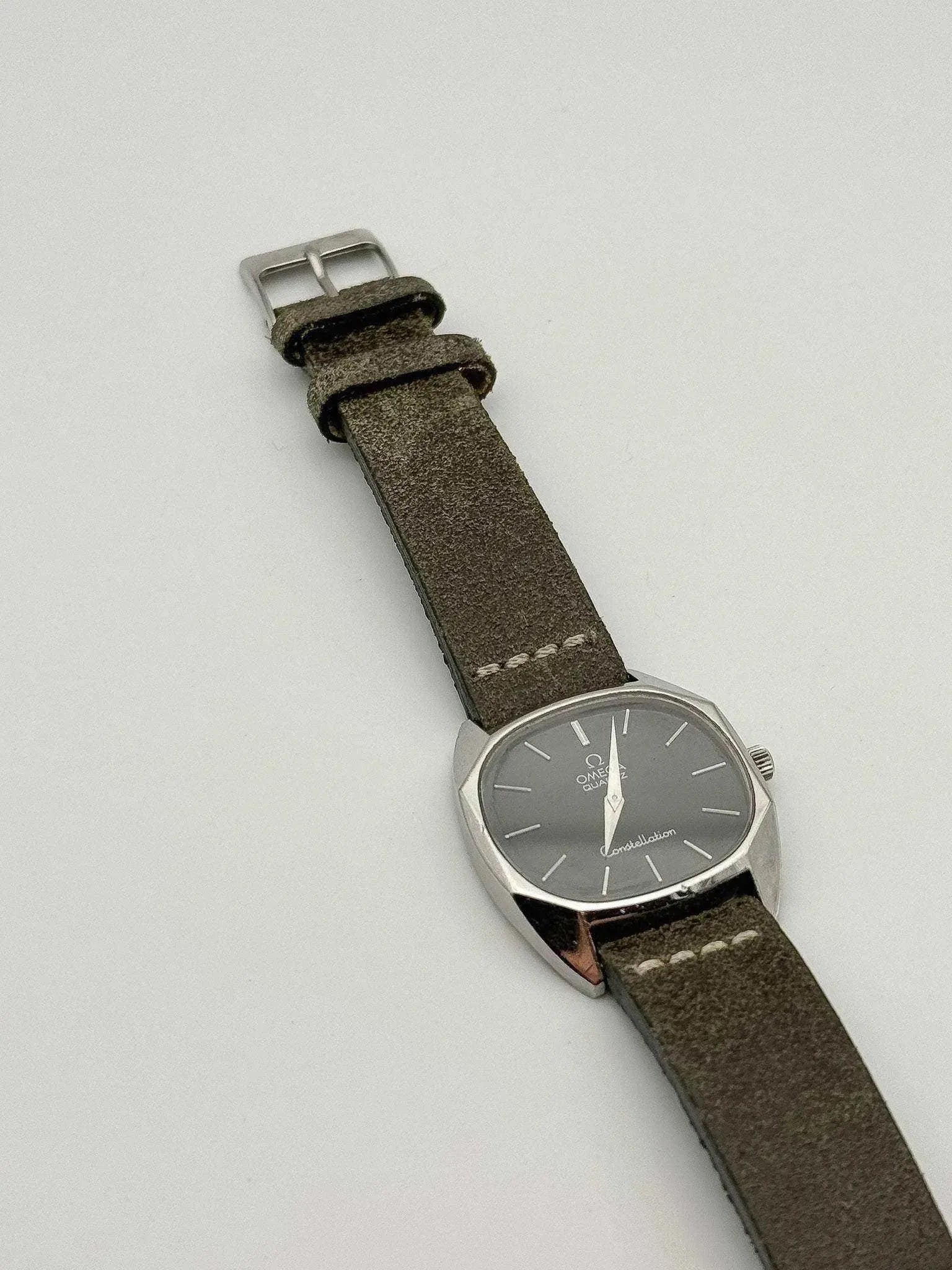 Omega - Constellation Octogonale Noir - 1970s - Atelier Victor - Vintage Shop