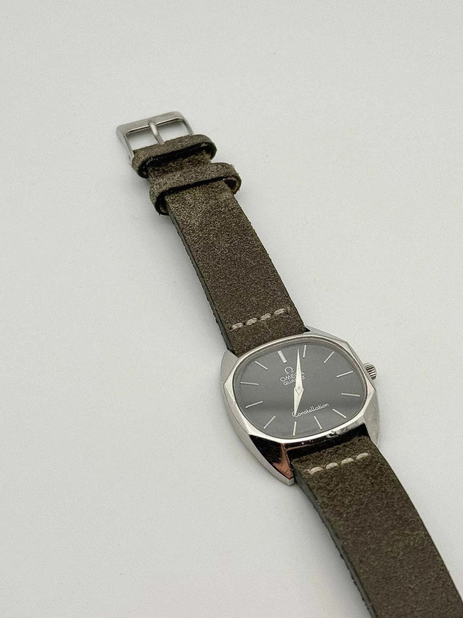Omega - Constellation Octogonale Noir - 1970s - Atelier Victor - Vintage Shop