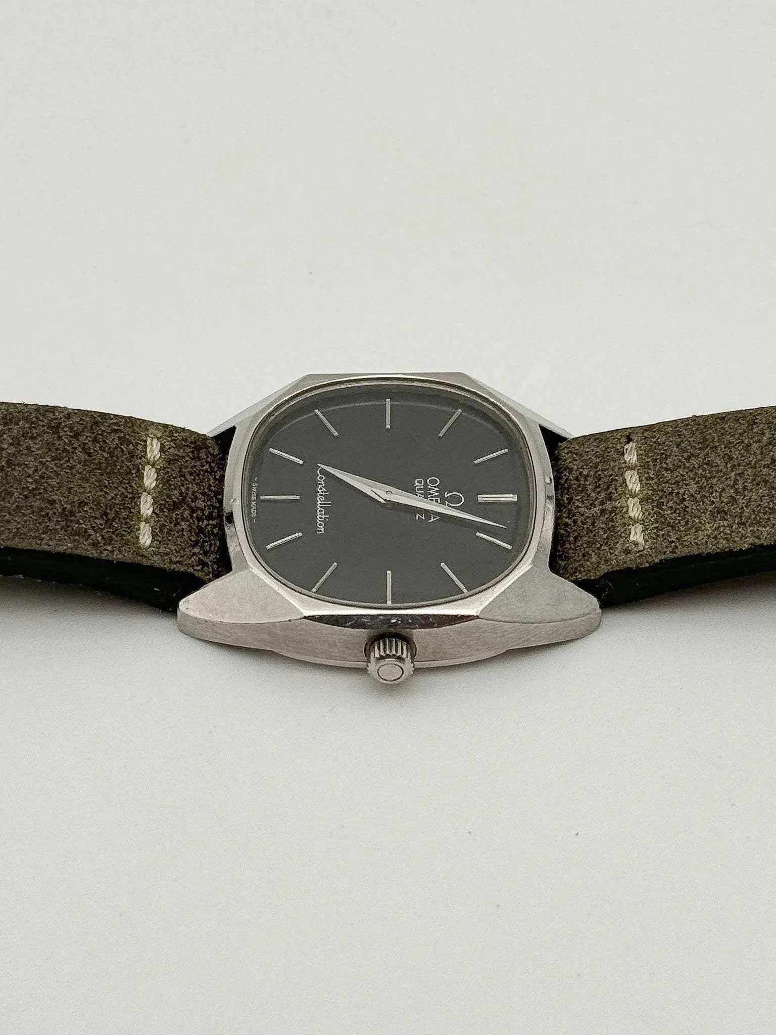 Omega - Constellation Octogonale Noir - 1970s - Atelier Victor - Vintage Shop