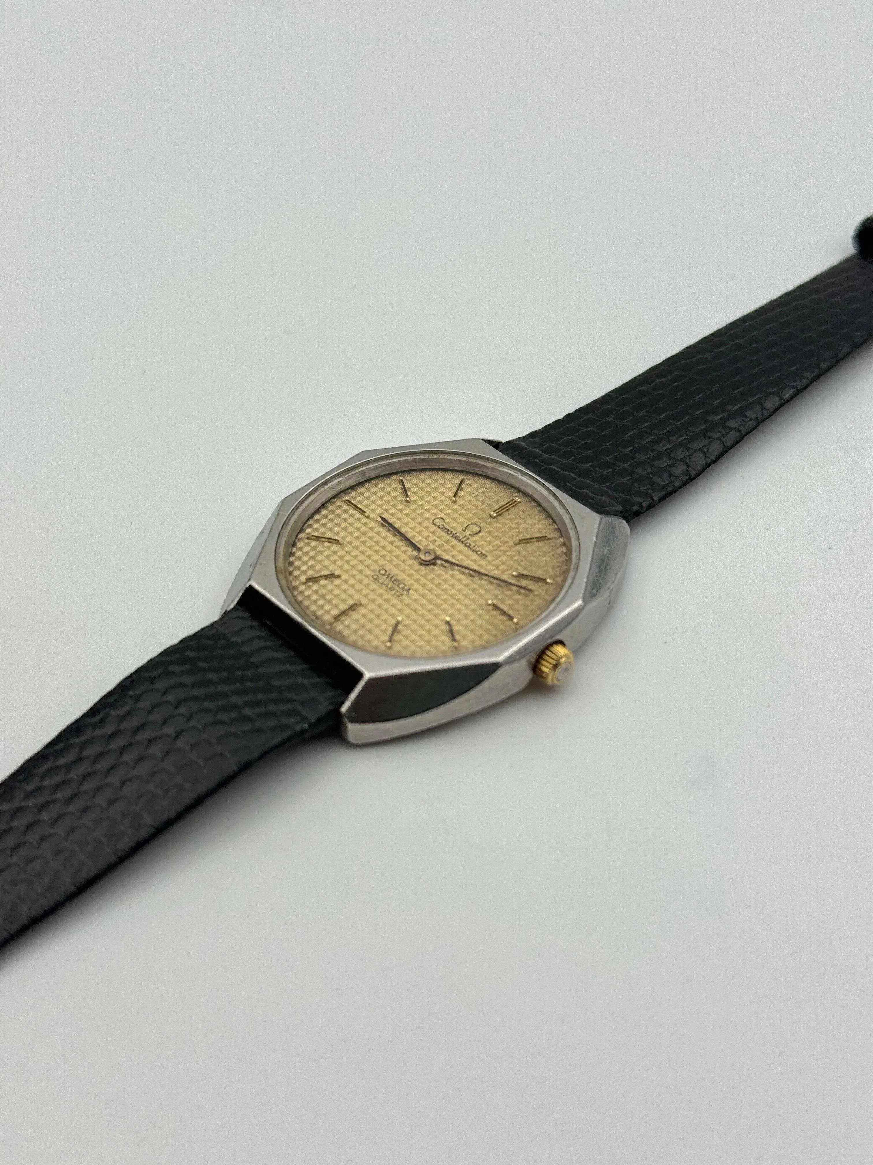 Omega - Constellation Tapissé Gold - 1979 - Atelier Victor Paris - Vintage Watch Shop Dubai
