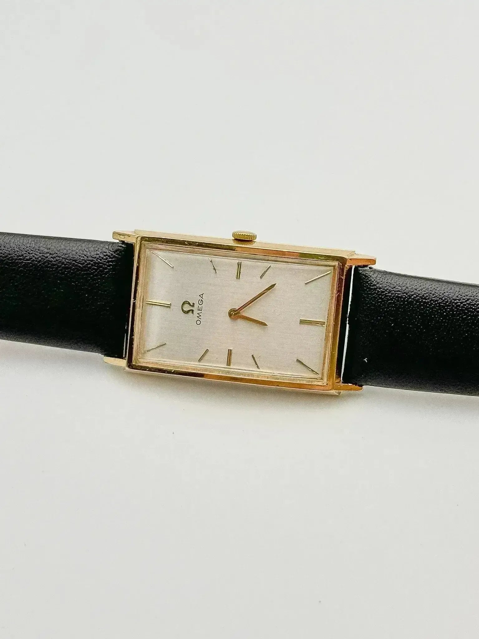 Omega - De Ville 111.016 Tank XL Curvée Or - Boite - 1965 - Atelier Victor