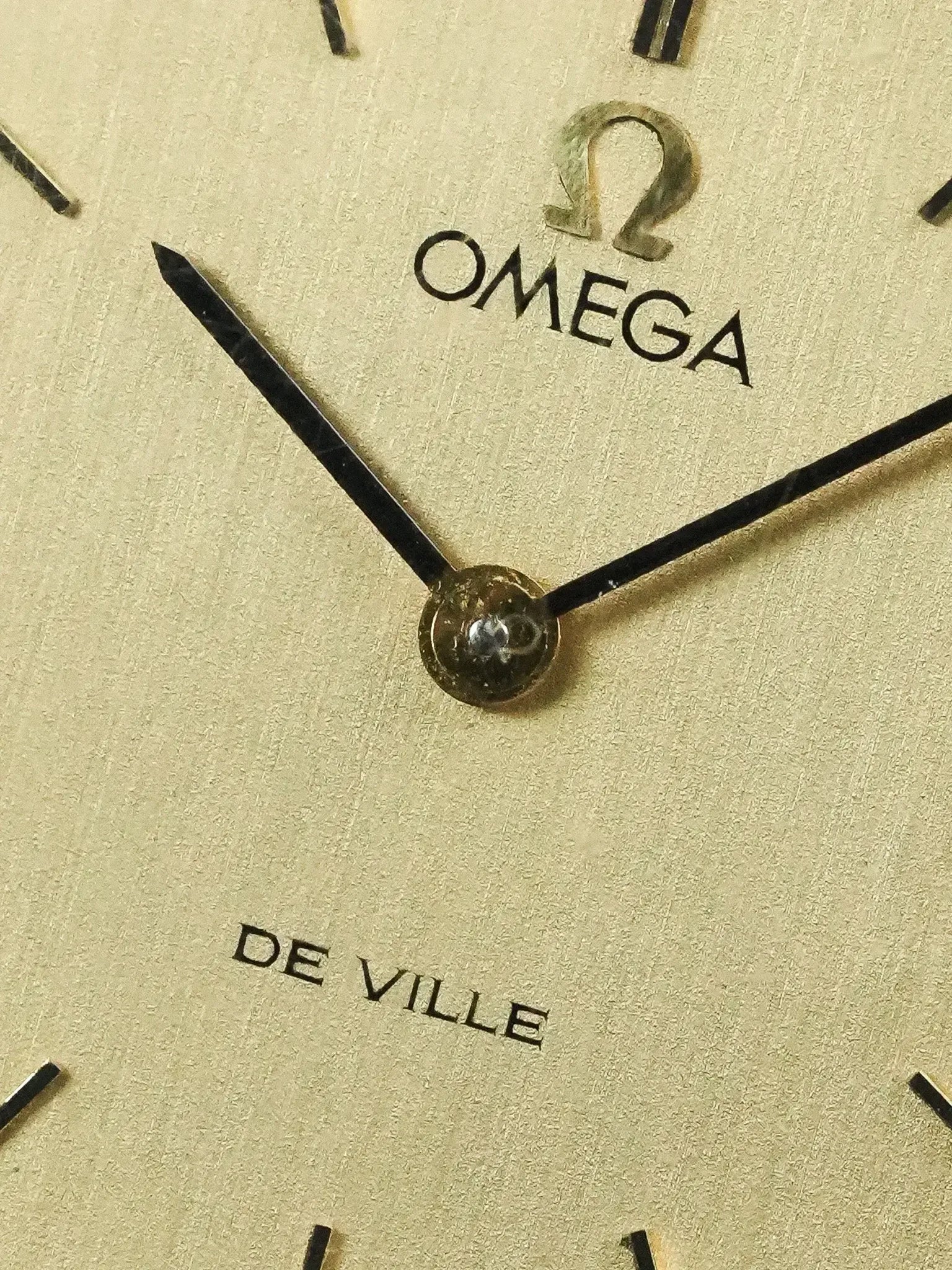Omega - De Ville 111.077 montre habillée Ronde Plaqué or - 1970 - Atelier Victor